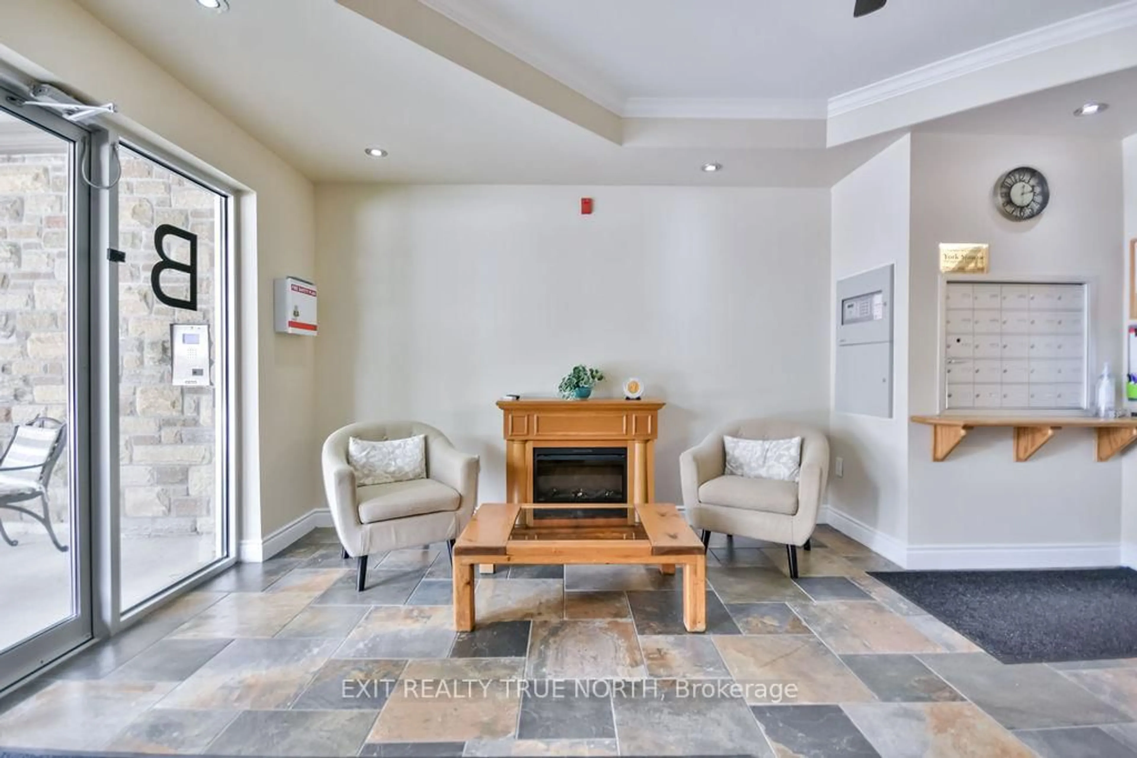 Lobby for 19B Yonge St #107, Springwater Ontario L0L 1P0