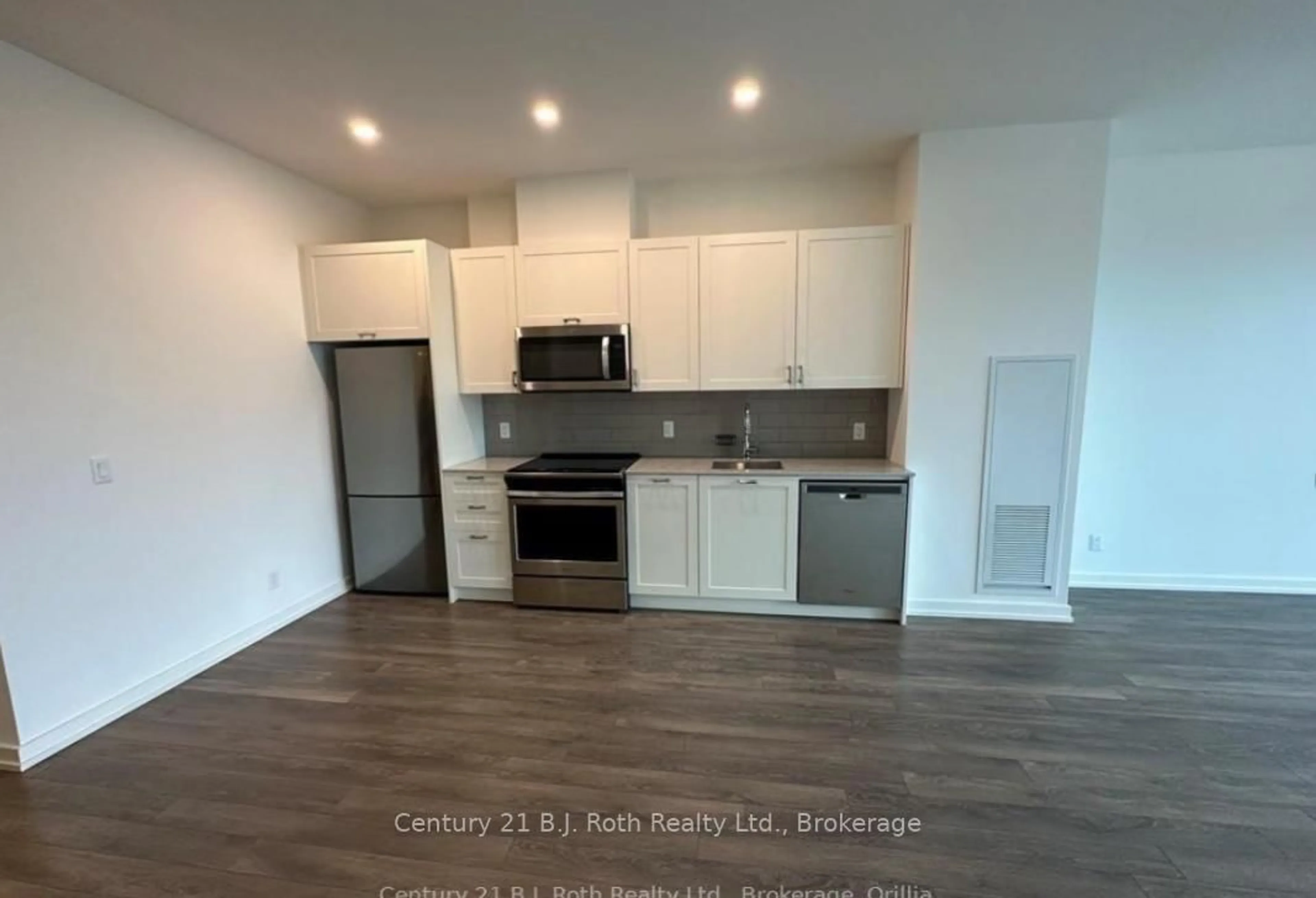 Unknown for 21 Matchedash St #314, Orillia Ontario L3V 4W4