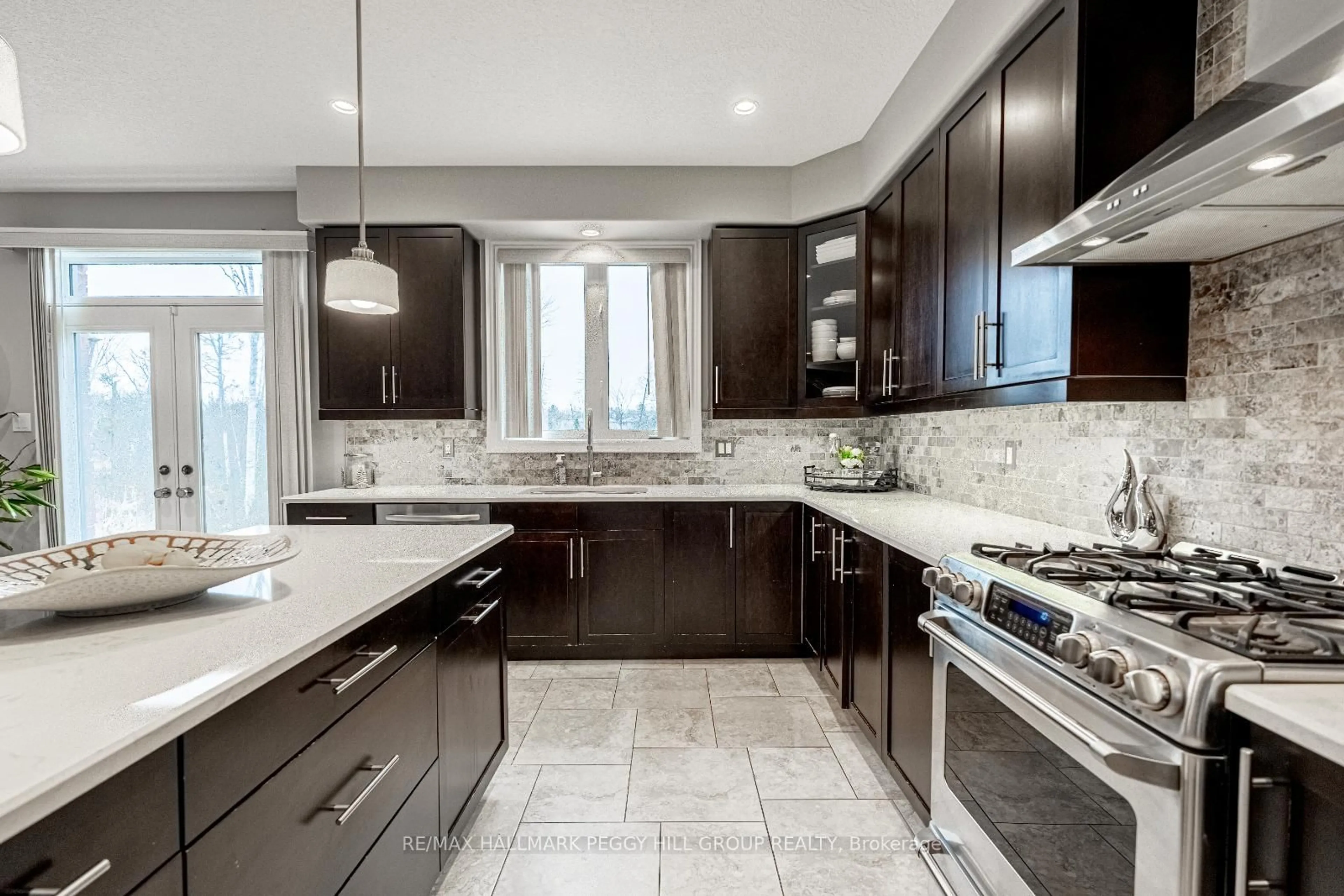 Contemporary kitchen, ceramic/tile floor for 35 Marta Cres, Barrie Ontario L4N 3N6
