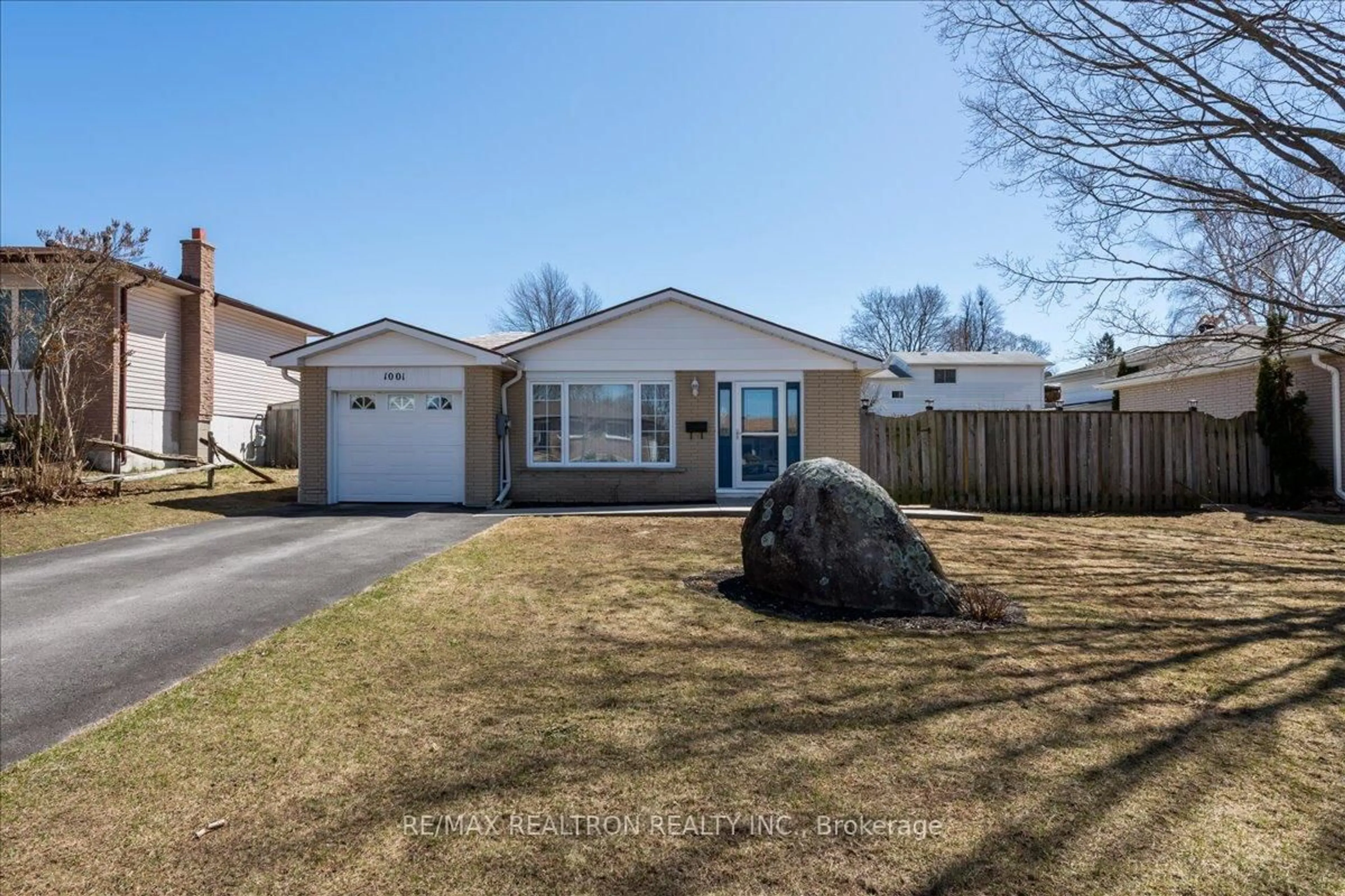 Unknown for 1001 Howard St, Midland Ontario L4R 4P8