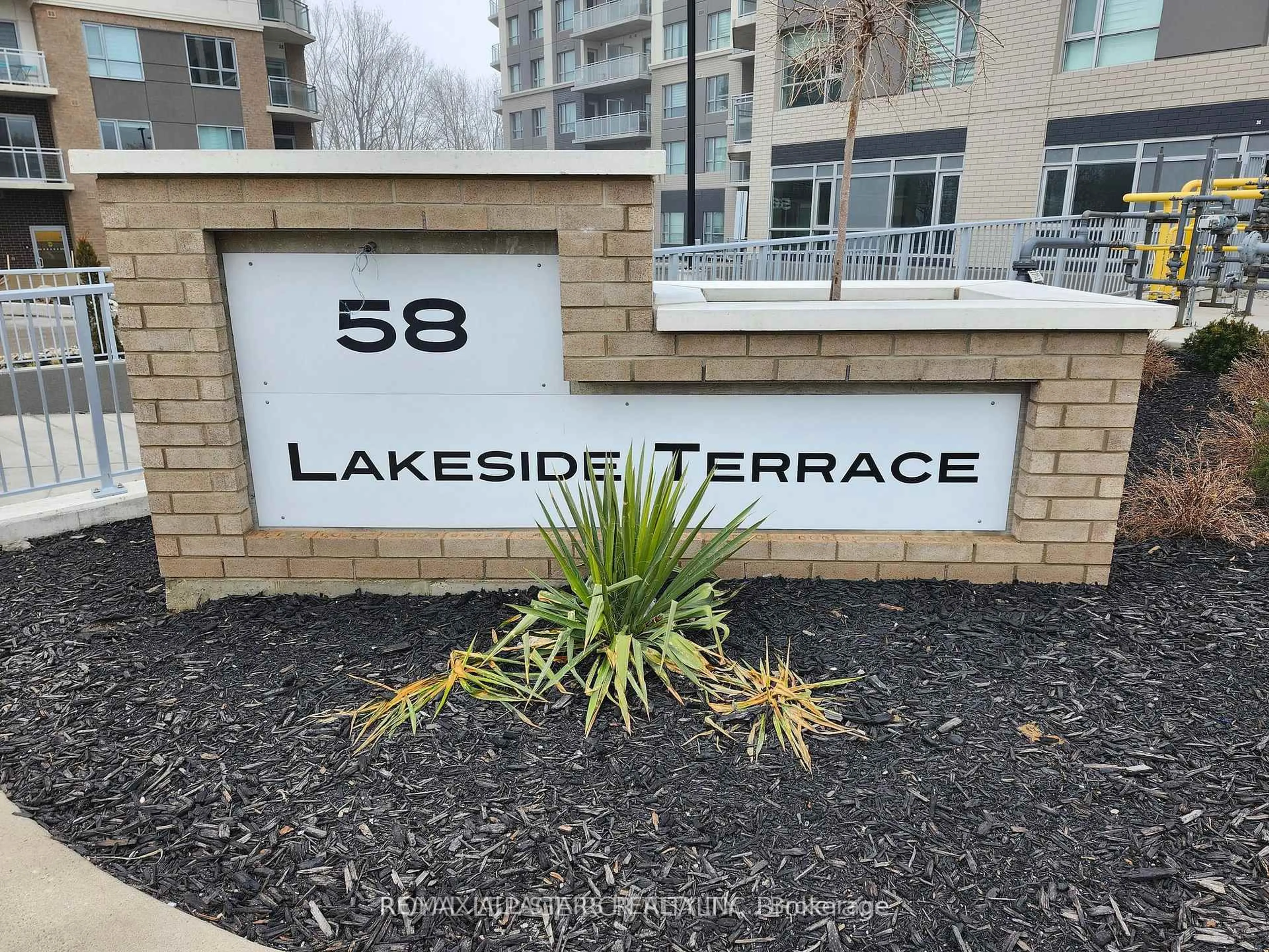 Unknown for 58 Lakeside Terr #601, Barrie Ontario L4M 0L5