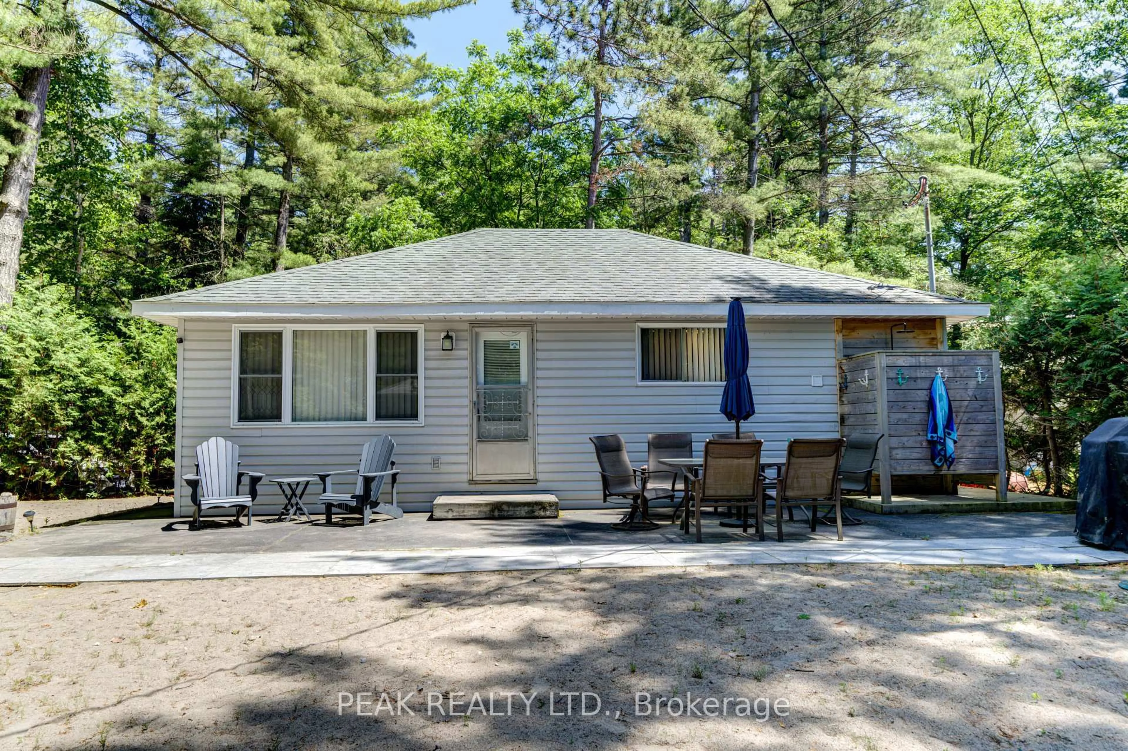 Patio, unknown for 35 Lakeside Dr, Tiny Ontario L0L 2T0