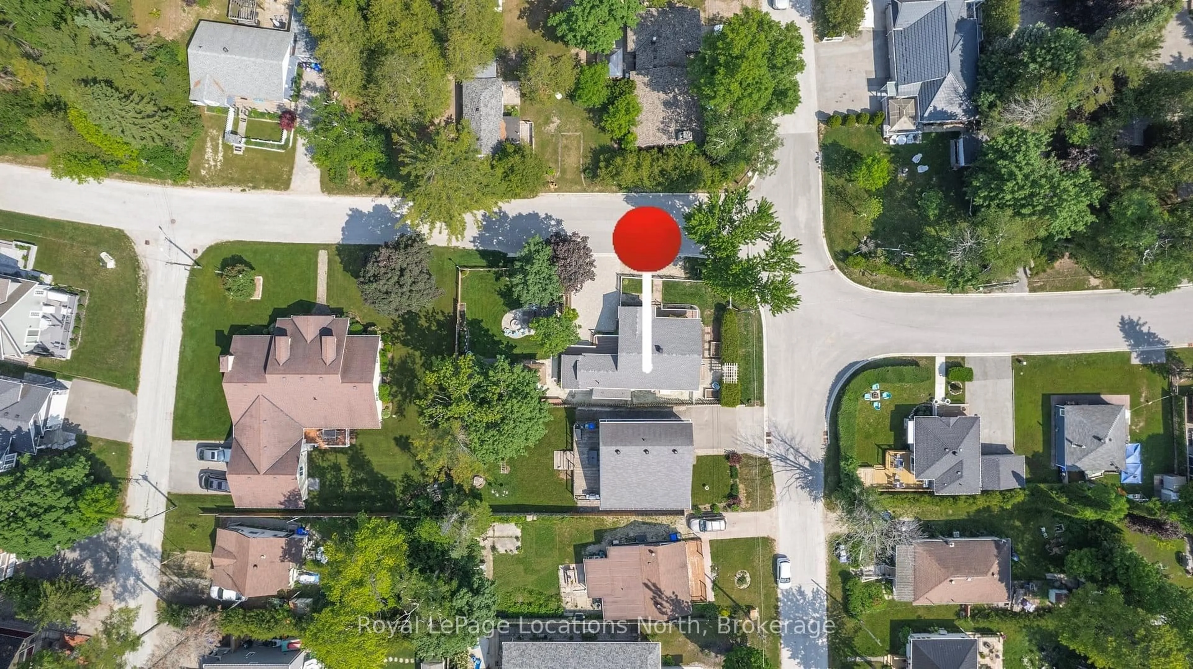 A pic from outside/outdoor area/front of a property/back of a property/a pic from drone, street for 1849 Shore Lane, Wasaga Beach Ontario L9Z 1V2