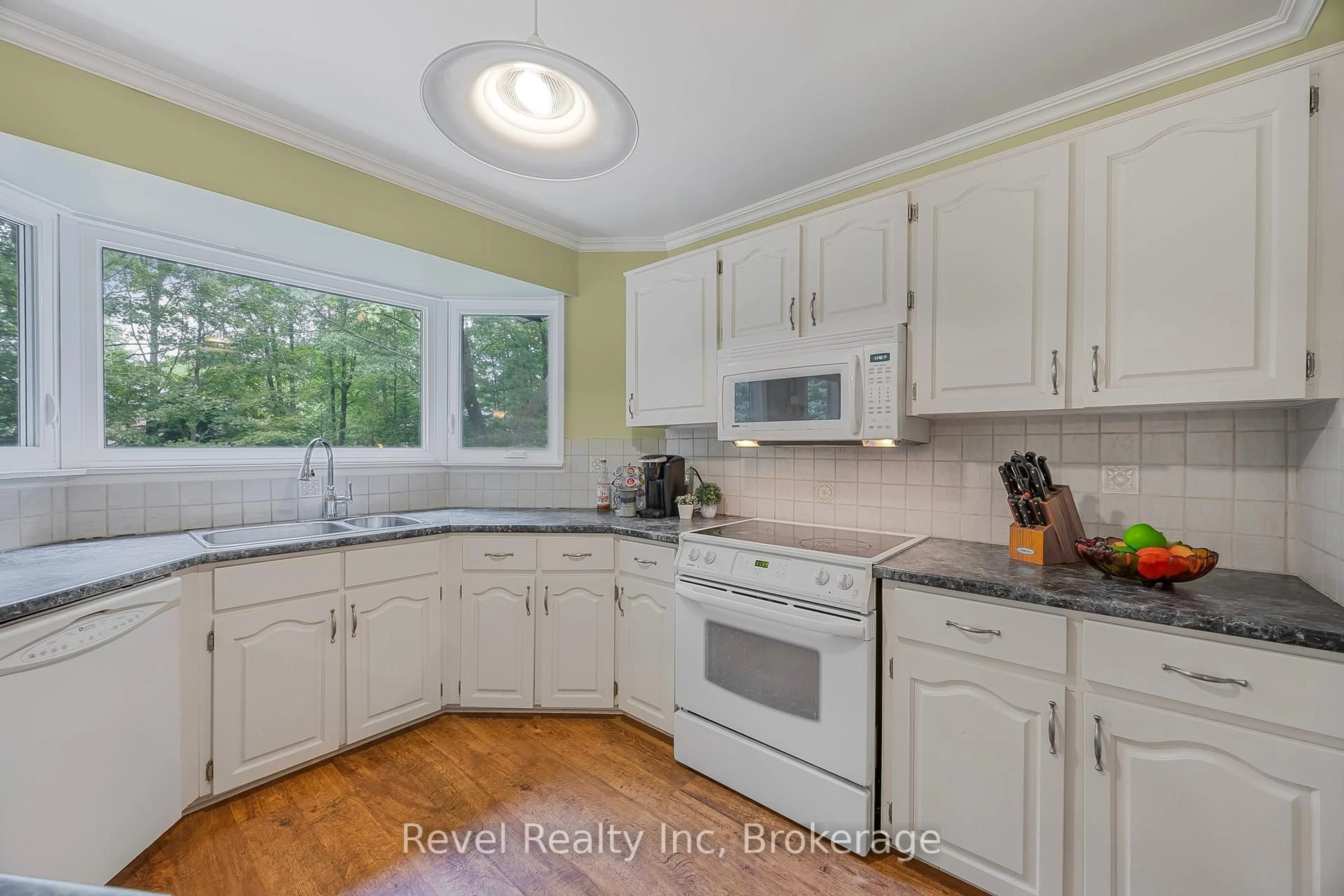 Unknown for 49 BIRCHWOOD Tr, Wasaga Beach Ontario L9Z 1B1