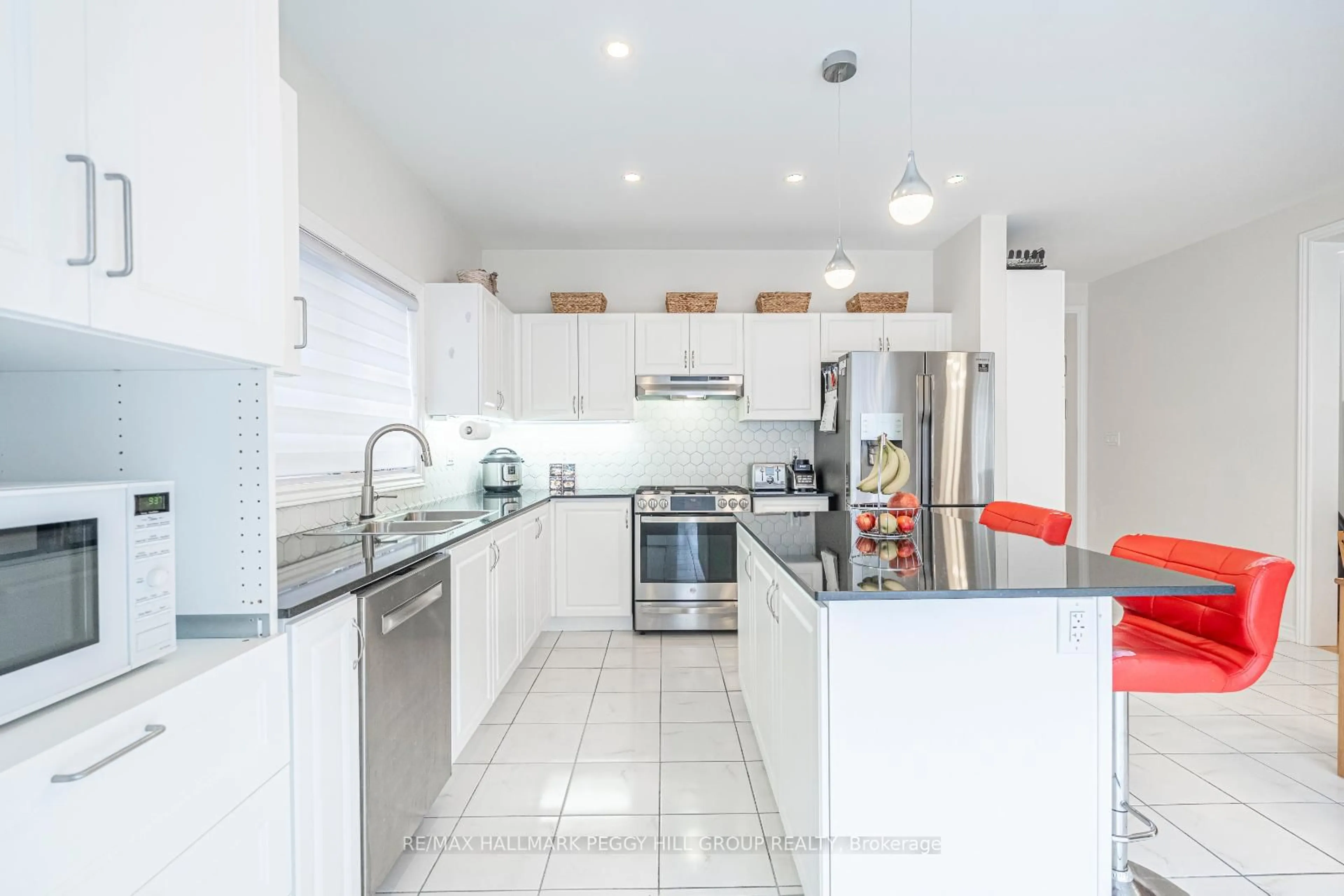 Unknown for 3 Cypress Point St, Barrie Ontario L4N 6J9