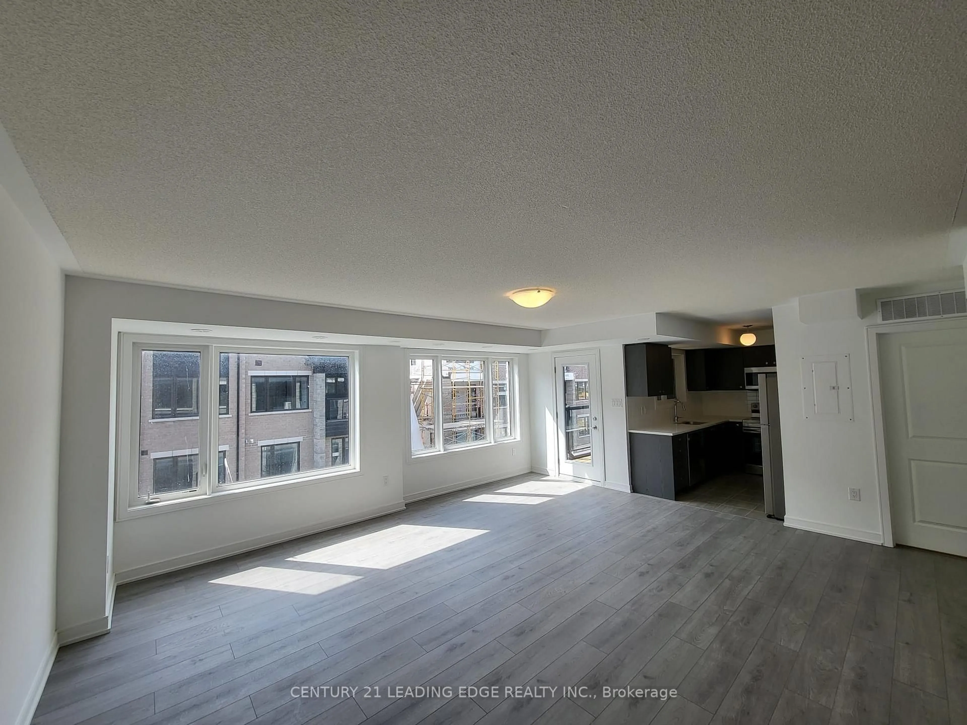 A pic of a room for 27 MAGNOLIA Lane #34, Barrie Ontario L9J 0N9