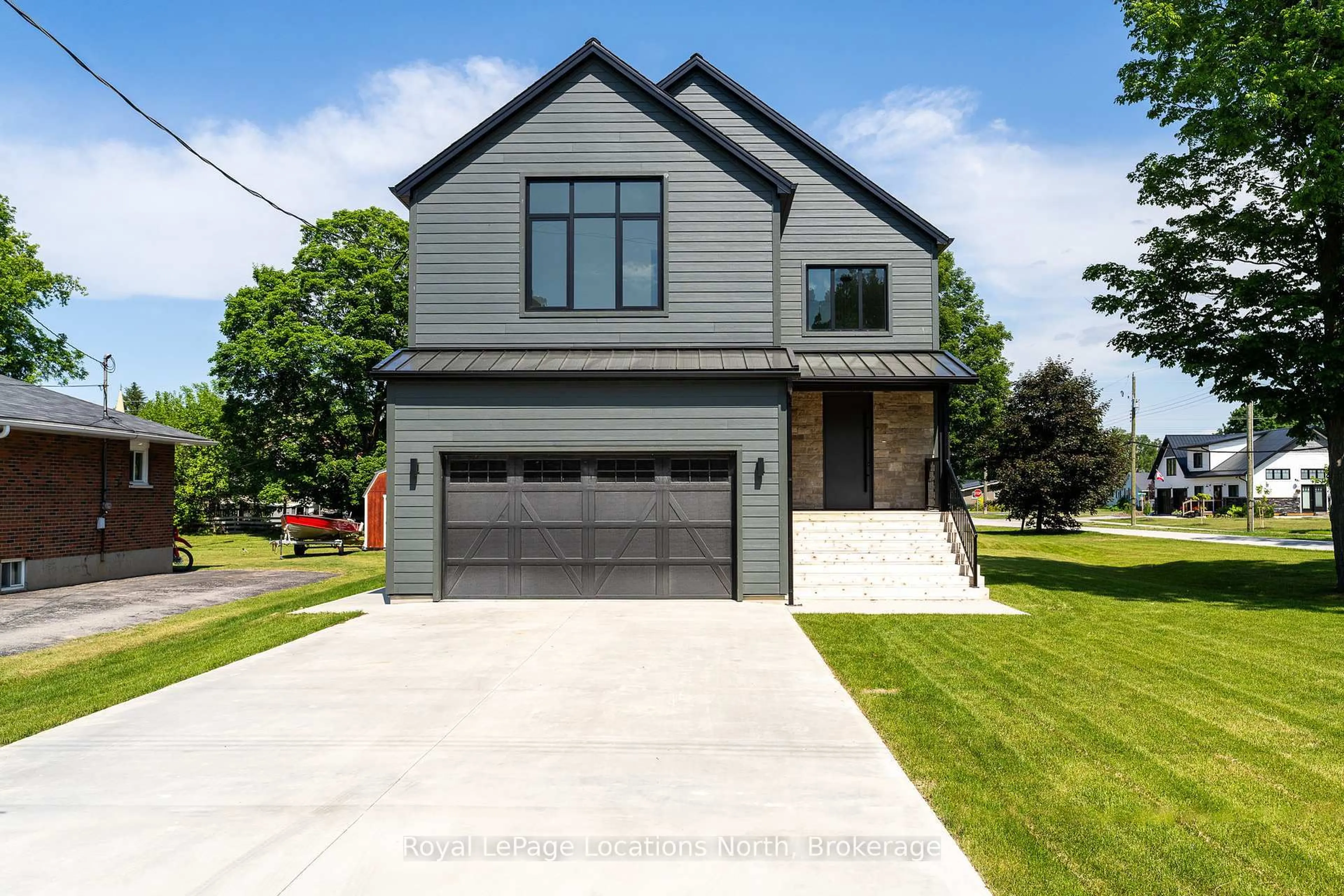 Home with brick exterior material, street for 18 Melville St, Clearview Ontario L9H 1Z8