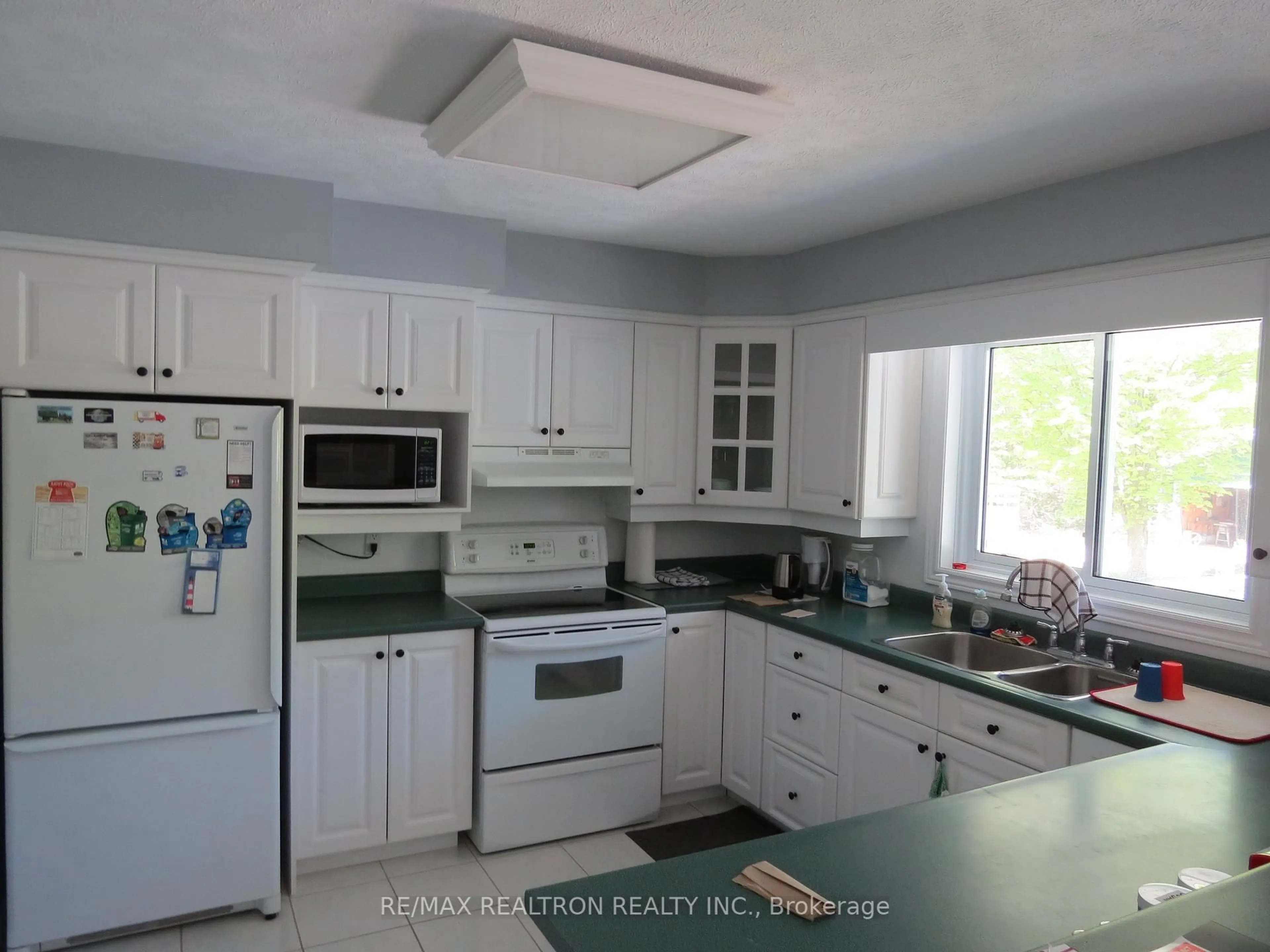 Standard kitchen, unknown for 170 Concession 5 West Rd, Tiny Ontario L0L 2T0