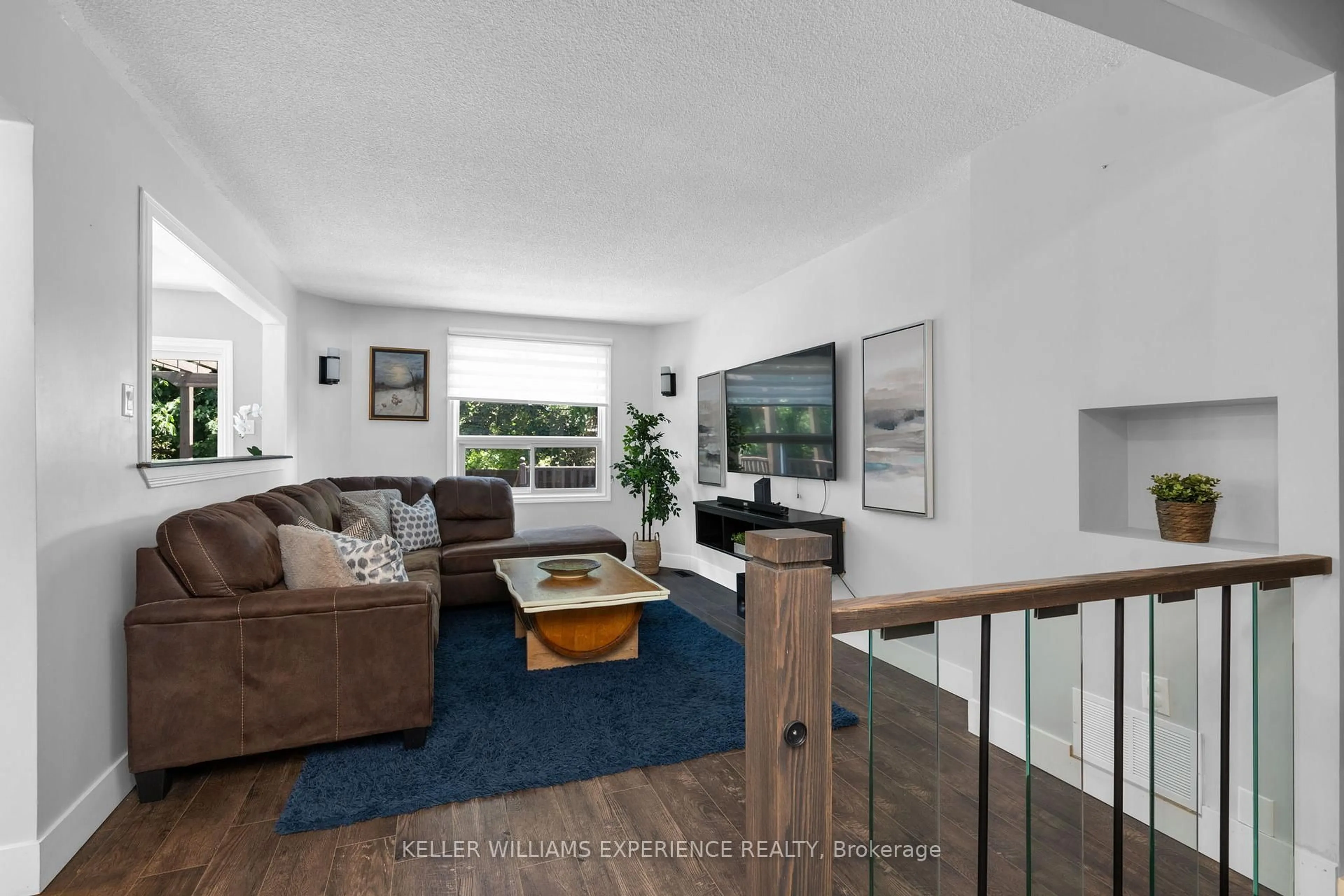 Living room with furniture, unknown for 50 Rosenfeld Dr, Barrie Ontario L4M 5X4