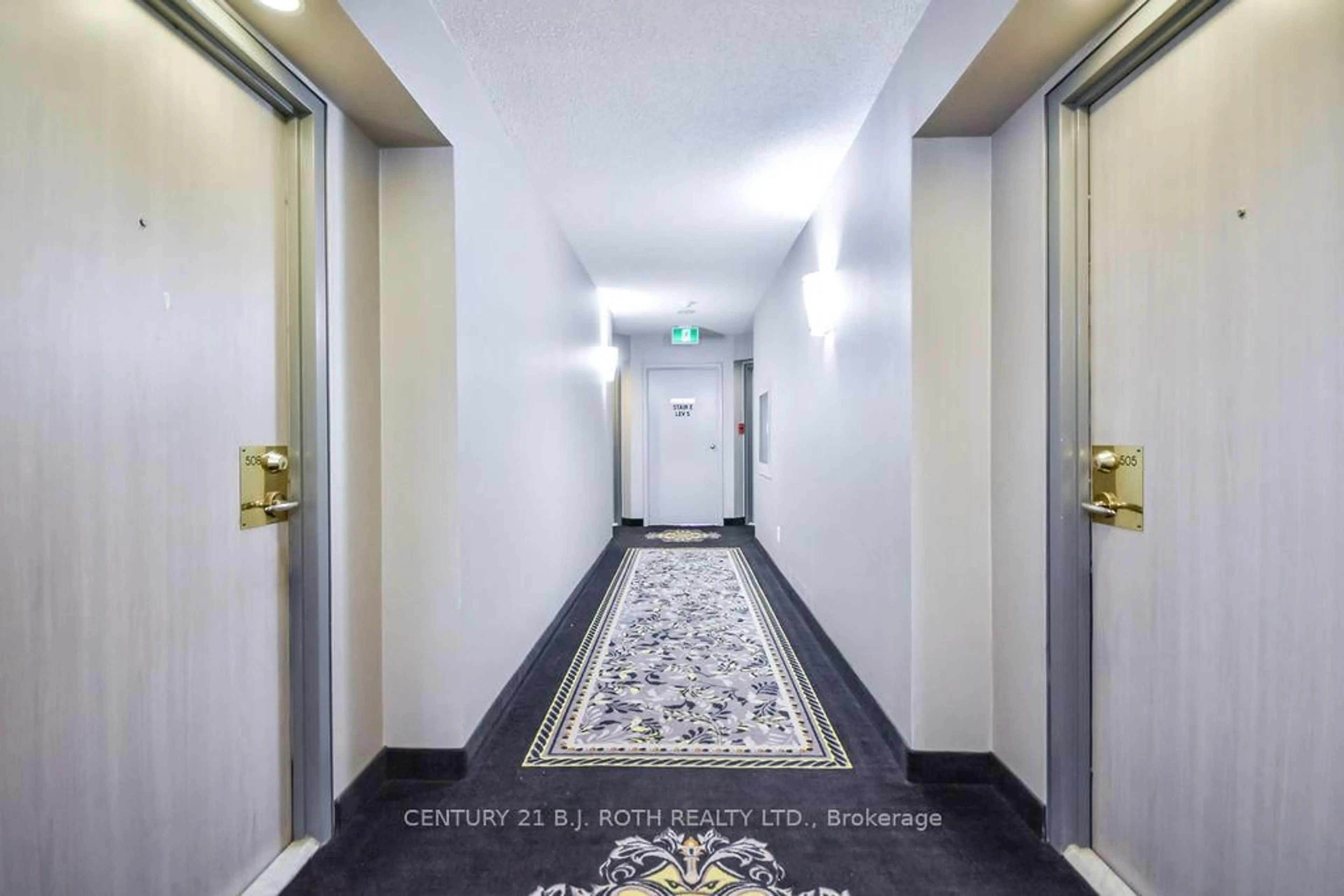 Indoor foyer for 150 Dunlop St #508, Barrie Ontario L4M 6H1