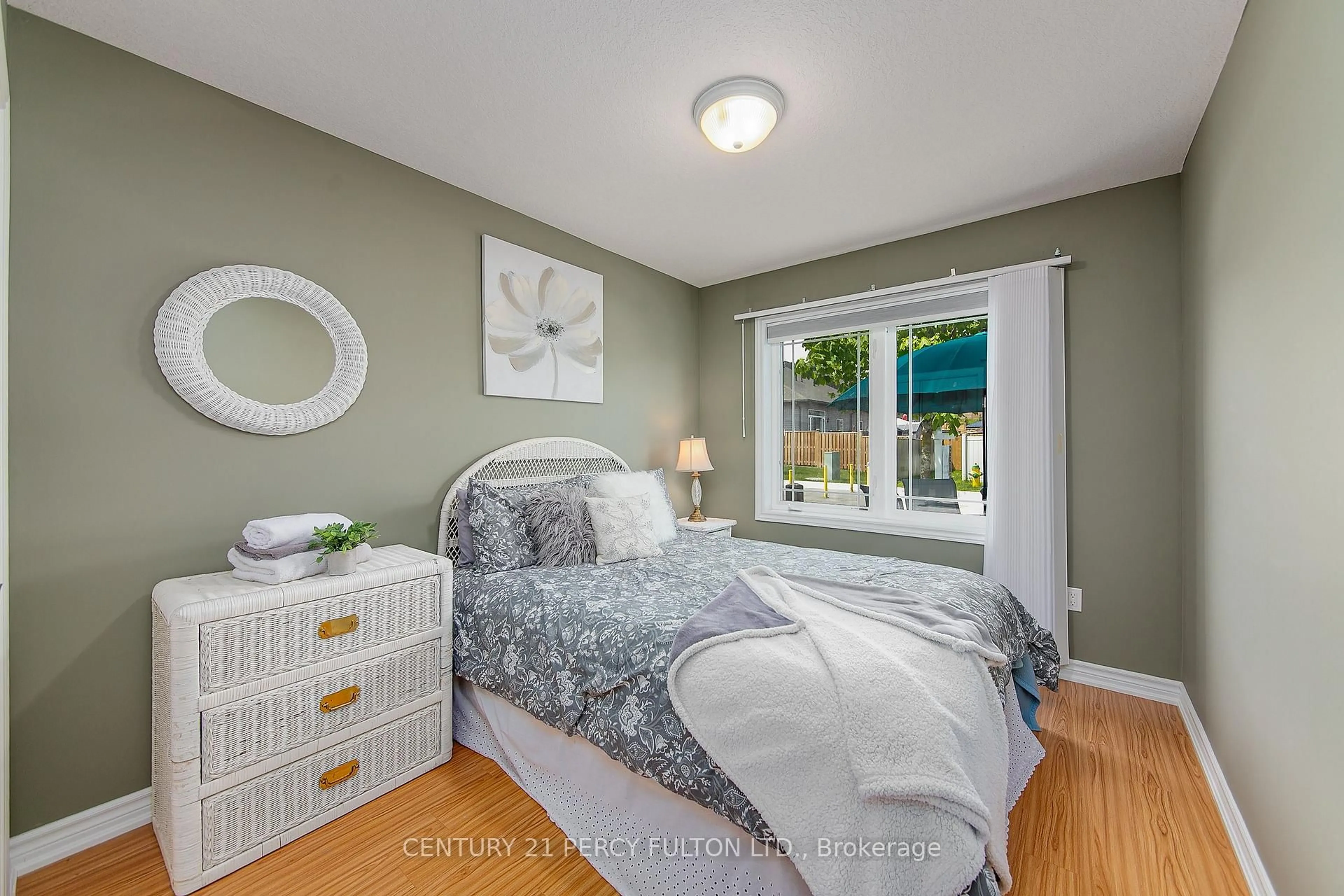 Bedroom with bed, unknown for 58 Lucy Lane, Orillia Ontario L3V 0G3
