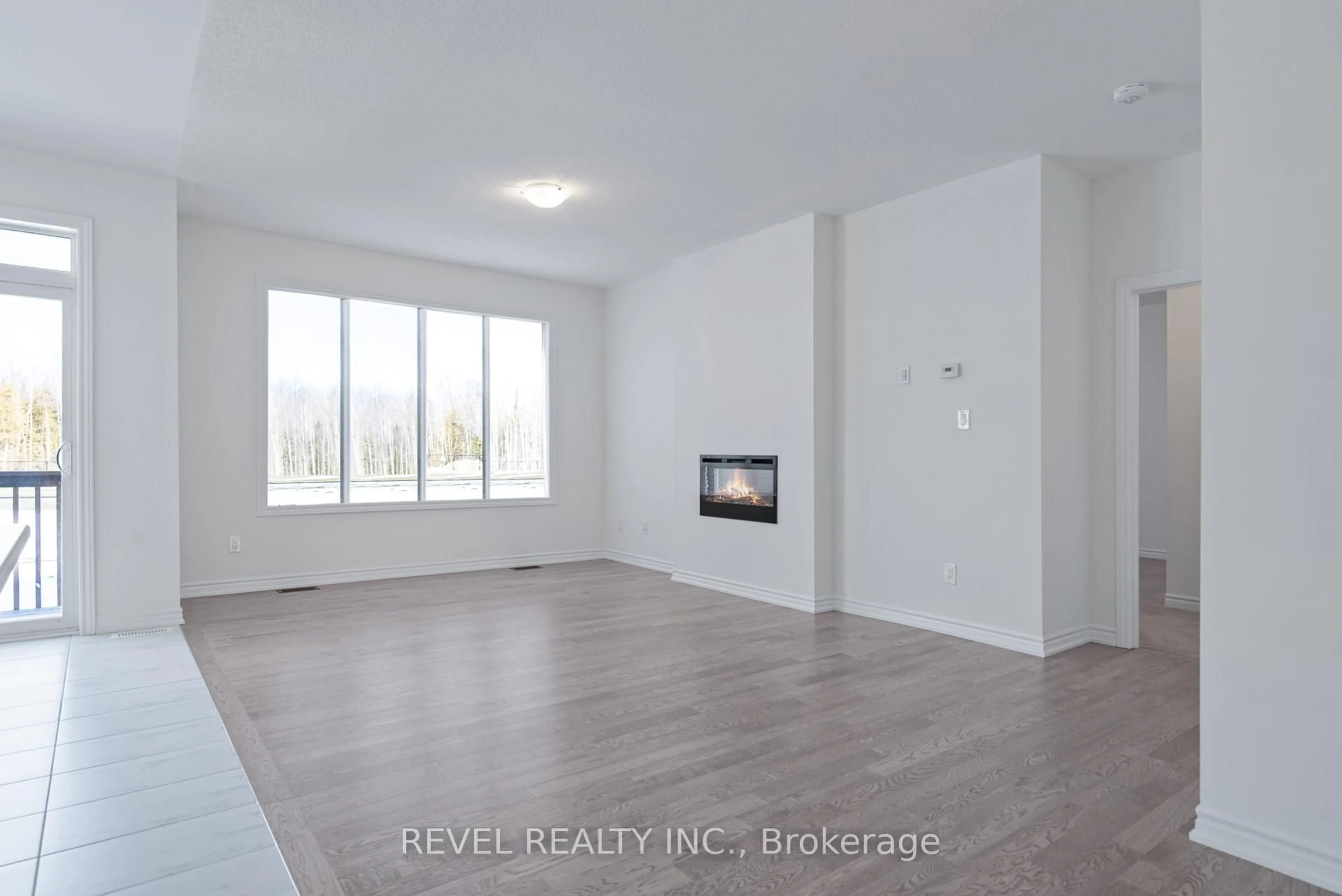 A pic of a room for 220 Ramblewood Dr, Wasaga Beach Ontario L9Z 2B2