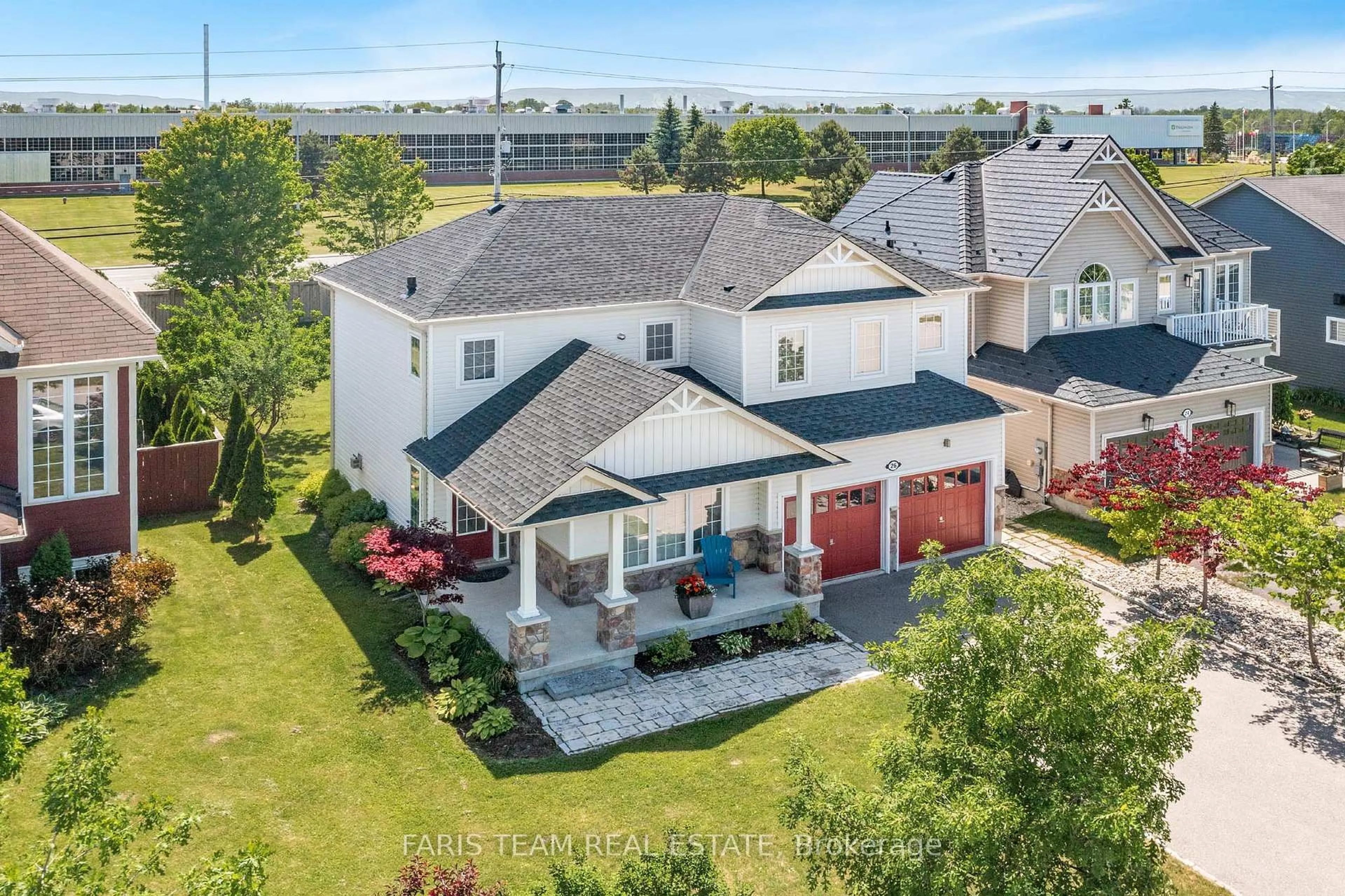 A pic from outside/outdoor area/front of a property/back of a property/a pic from drone, unknown for 26 Barrington Tr, Collingwood Ontario L9Y 0G1