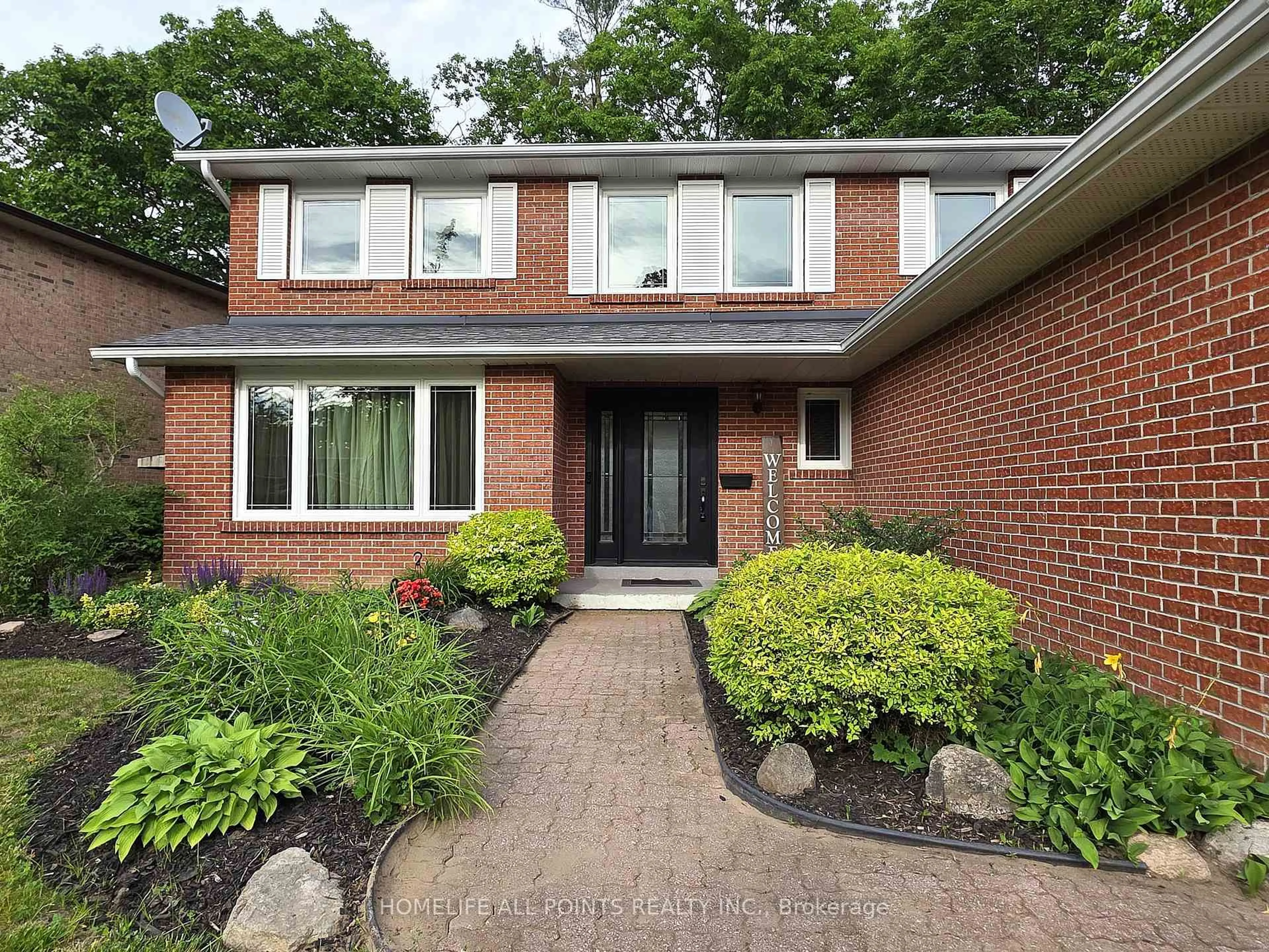 Home with brick exterior material, street for 188 BROWNING Tr, Barrie Ontario L4N 5H2