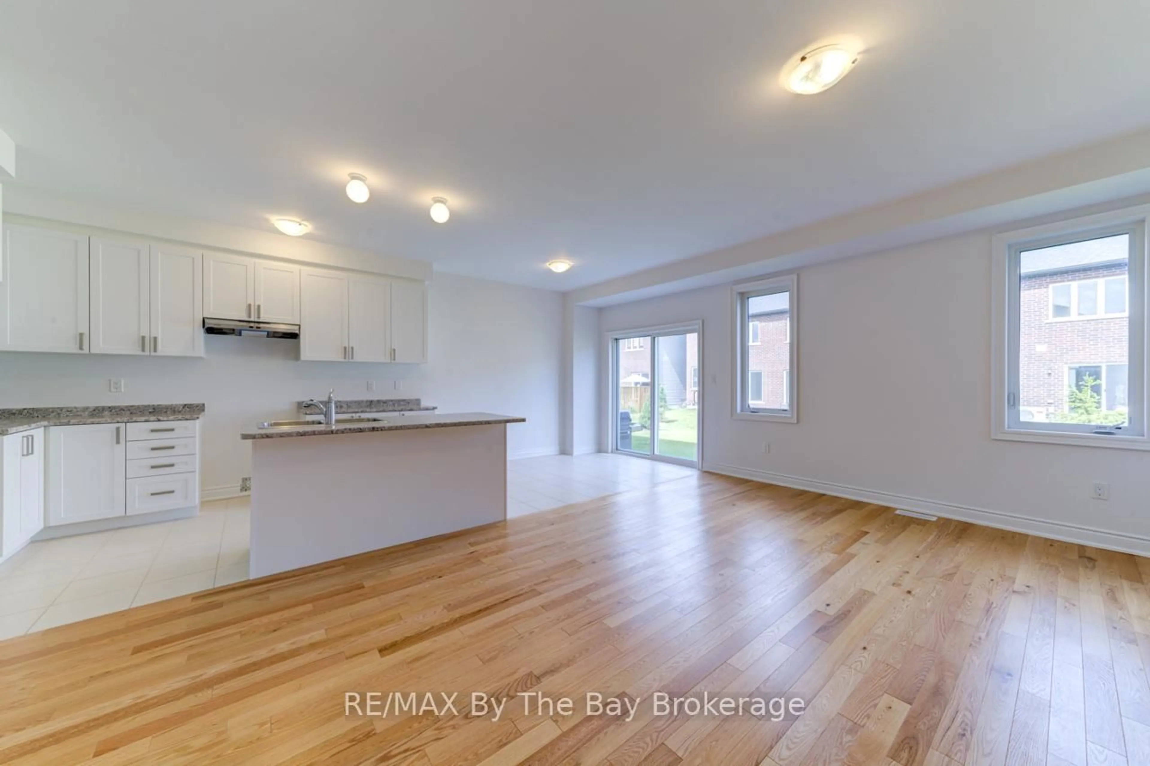 Open concept kitchen, unknown for 25 Lisa St, Wasaga Beach Ontario L9Z 1J9