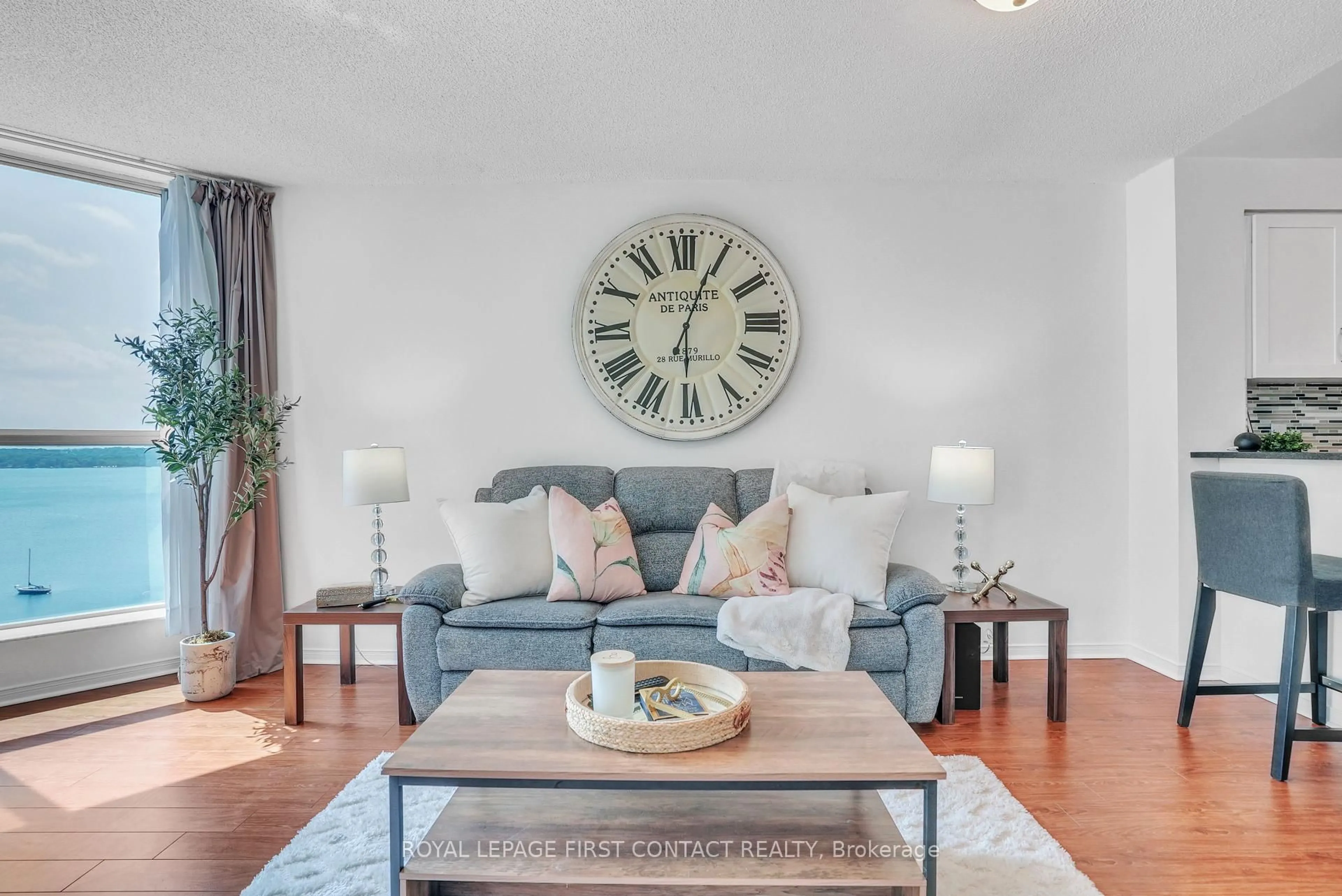 Living room with furniture, unknown for 140 Dunlop St #908, Barrie Ontario L4M 6H9