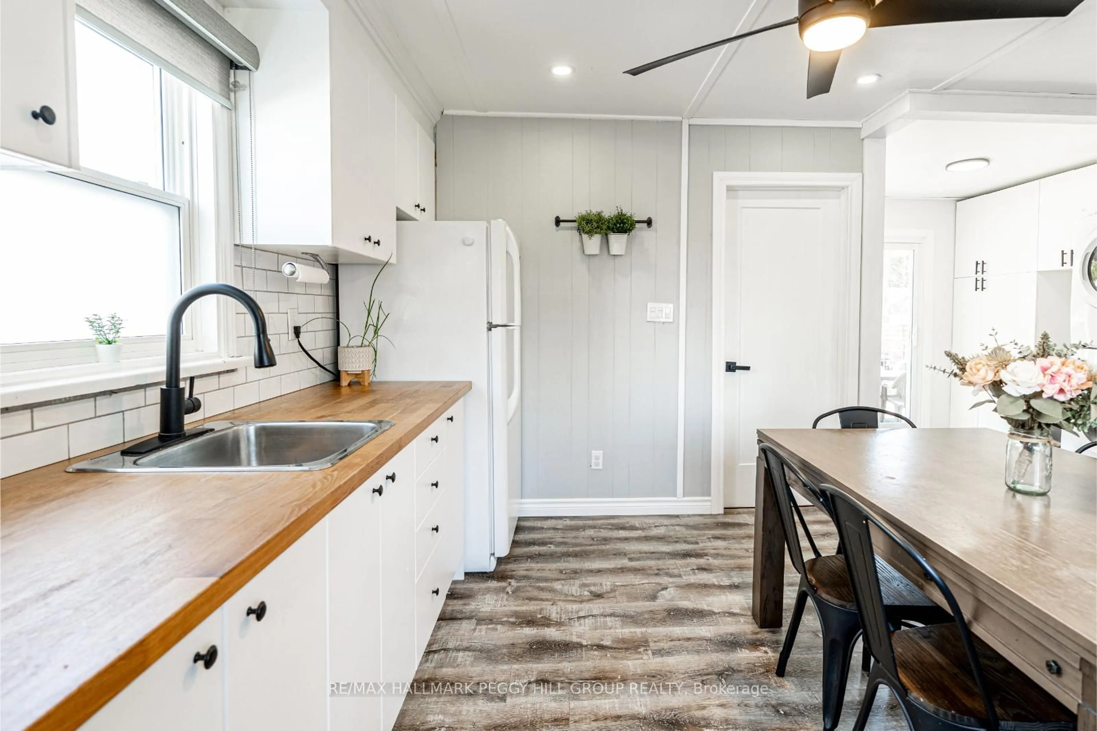 Open concept kitchen, unknown for 1939 Tiny Beaches Rd, Tiny Ontario L0L 1P1