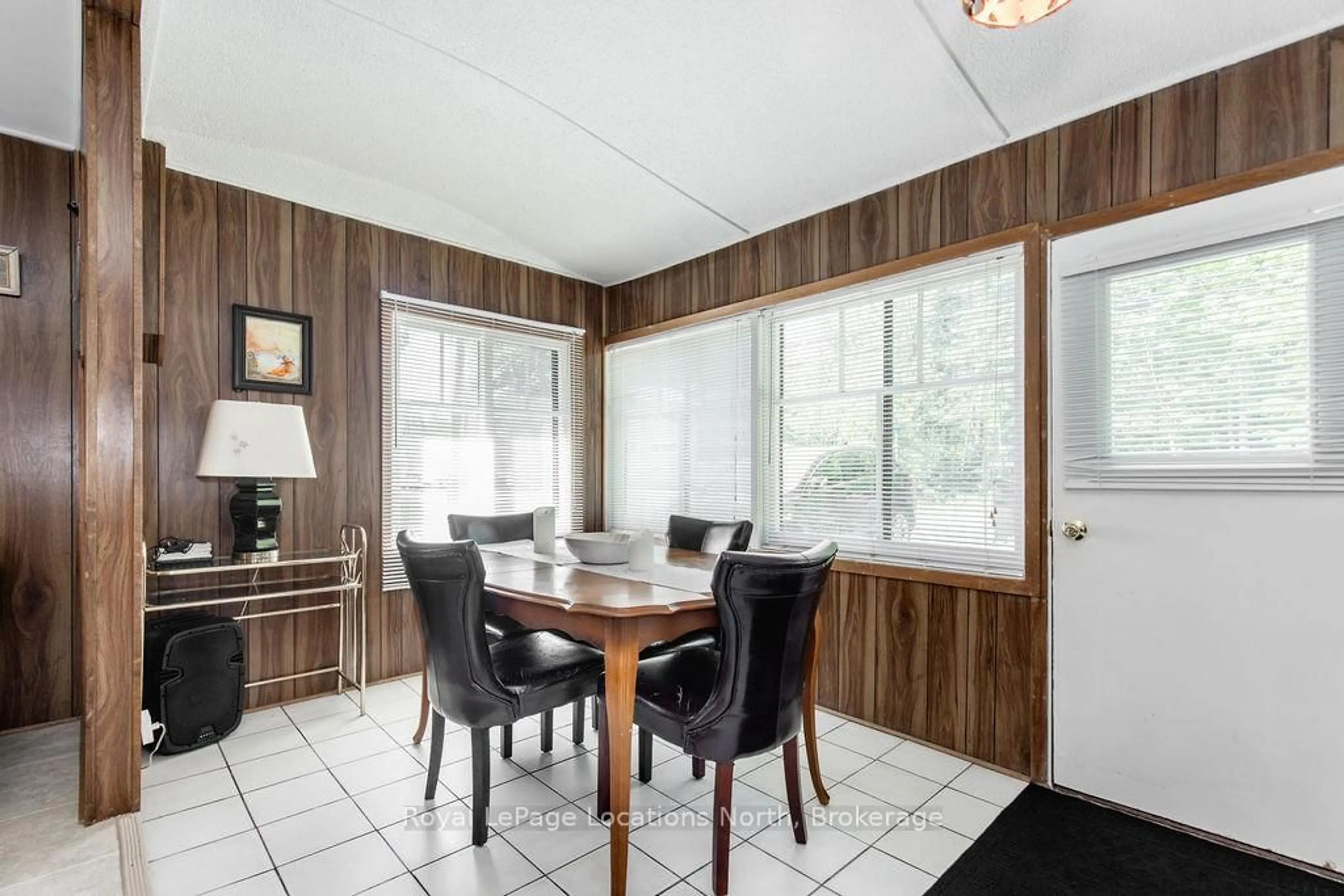 Dining room, unknown for 1981 TINY BEACHES Rd, Tiny Ontario L9M 1R3