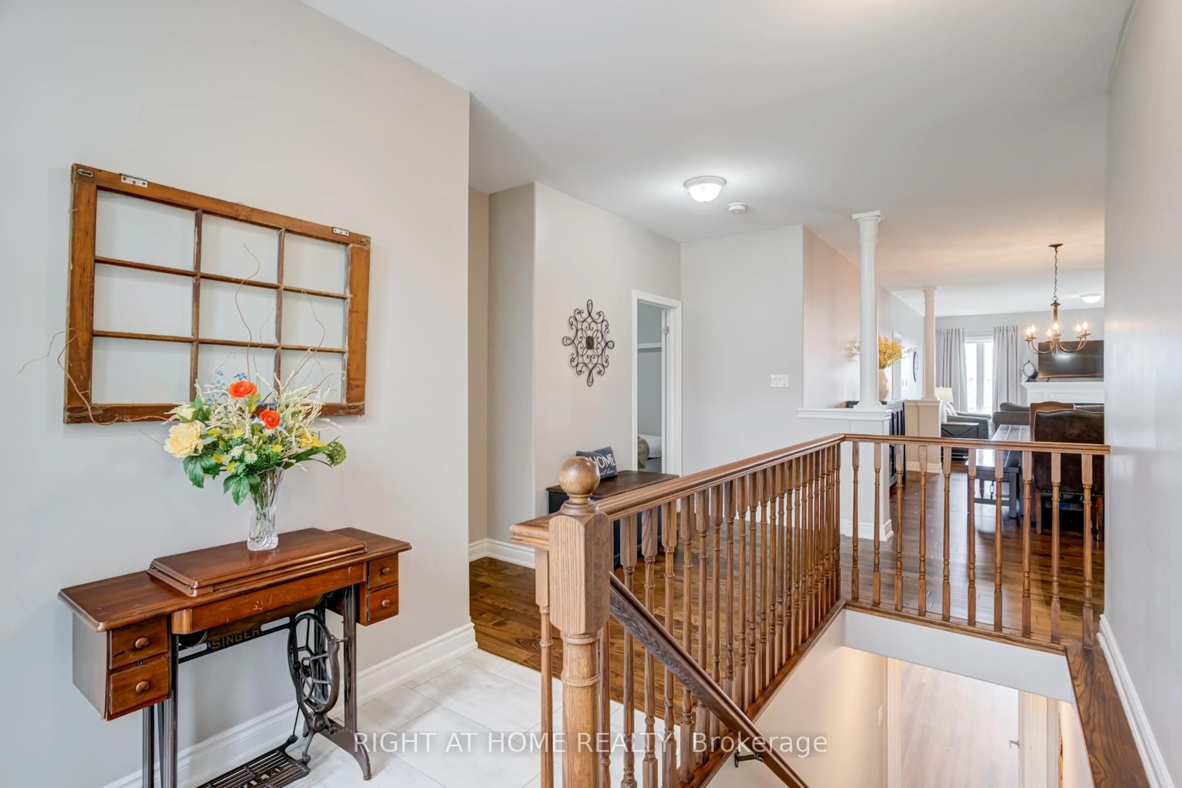 Indoor entryway for 3125 Monarch Dr, Orillia Ontario L3V 8K3