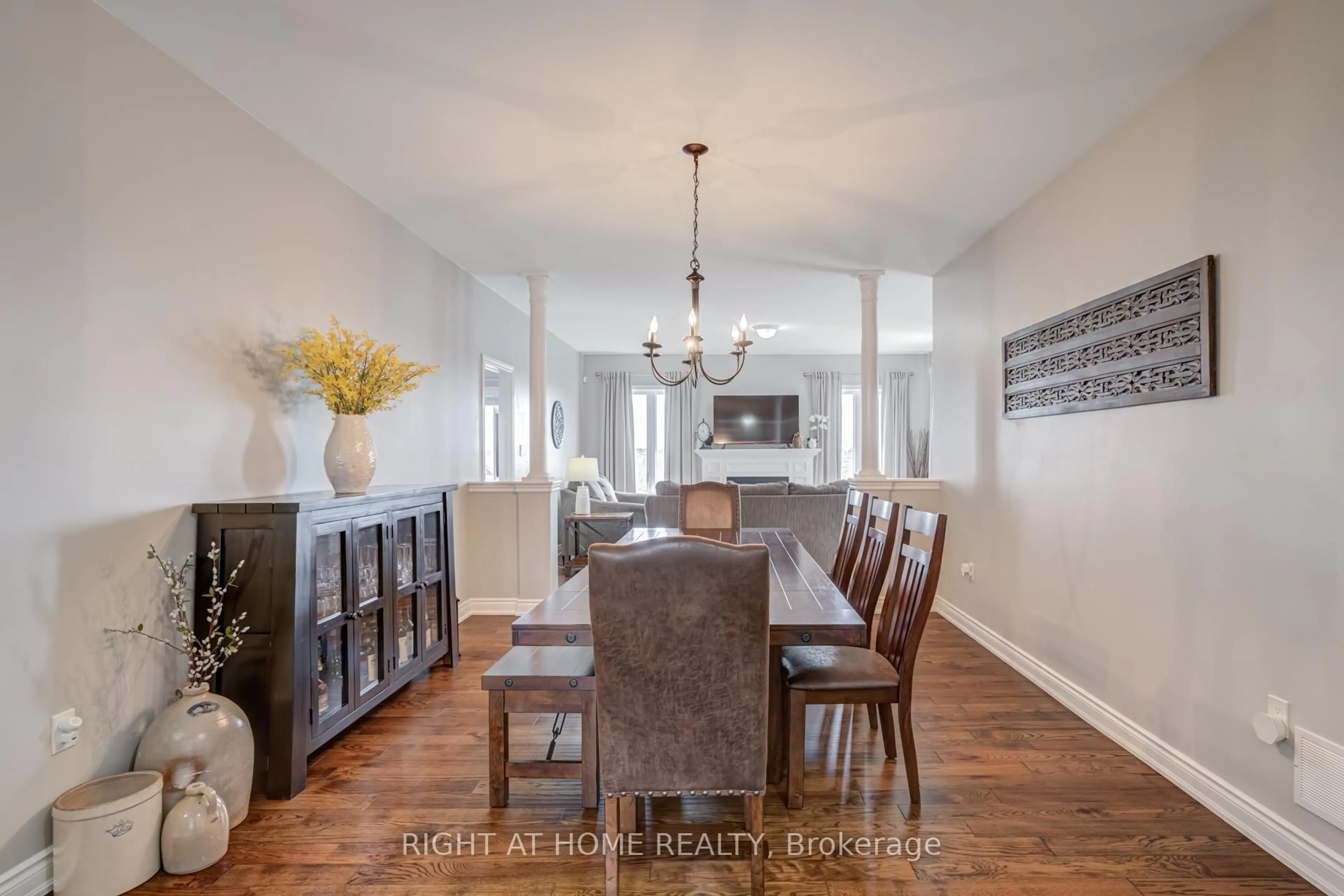 Dining room, unknown for 3125 Monarch Dr, Orillia Ontario L3V 8K3