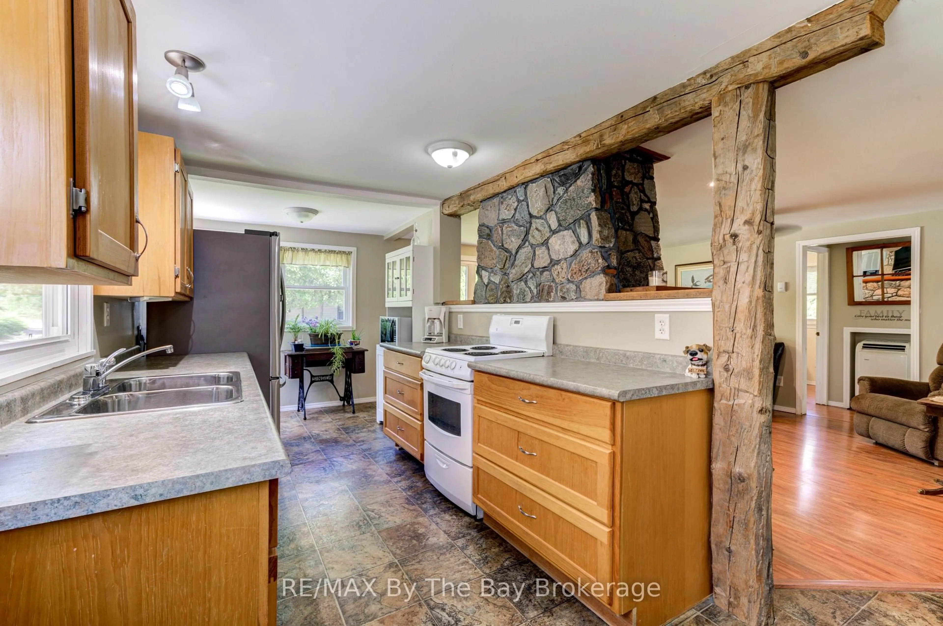 Unknown for 1105 Shore Lane, Wasaga Beach Ontario L9Z 1Z8