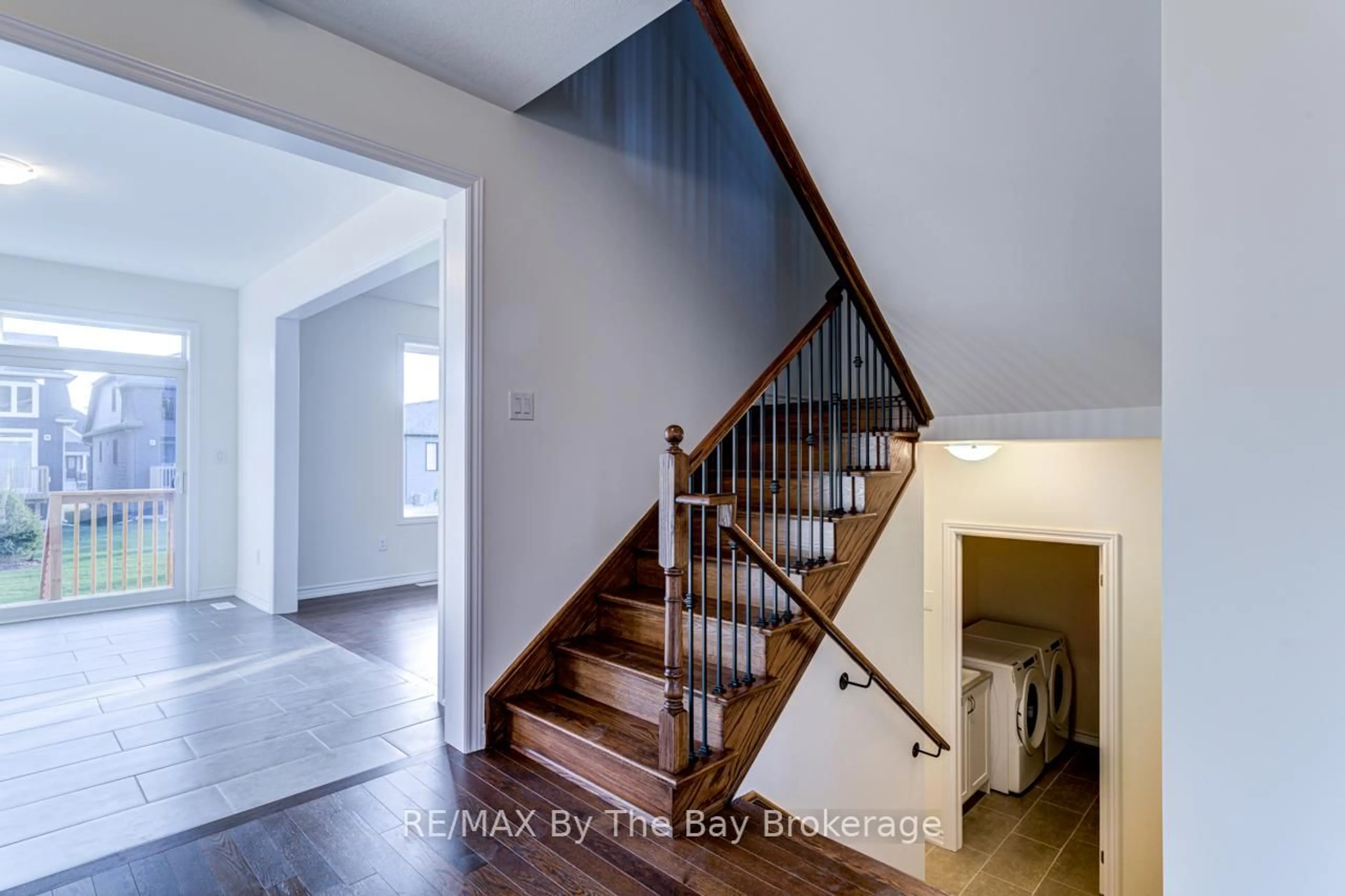 Unknown for 162 Mapleside Dr, Wasaga Beach Ontario L9Z 0L4