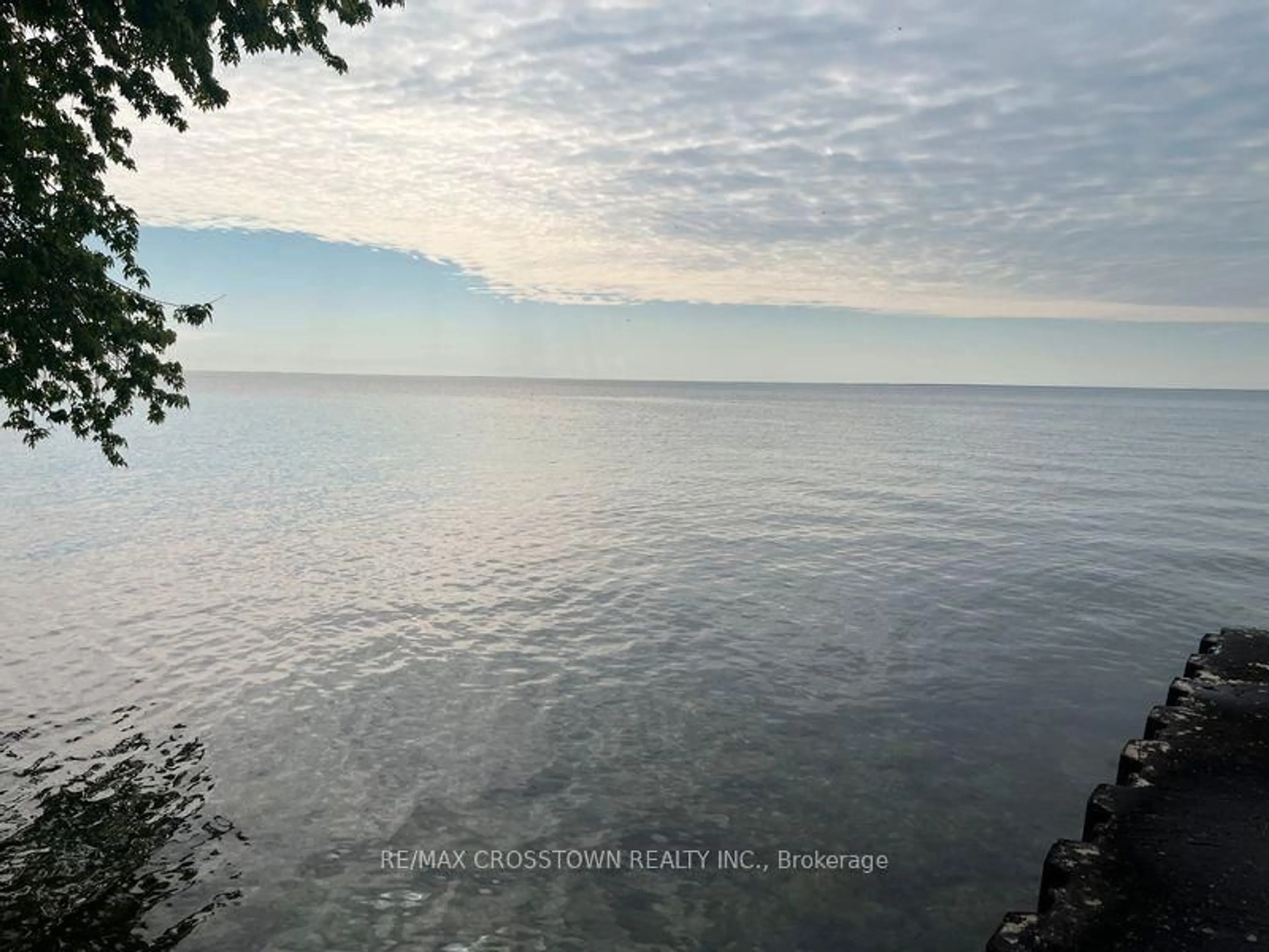 Blurry image for 155 Parkside Dr, Oro-Medonte Ontario L3V 0K2