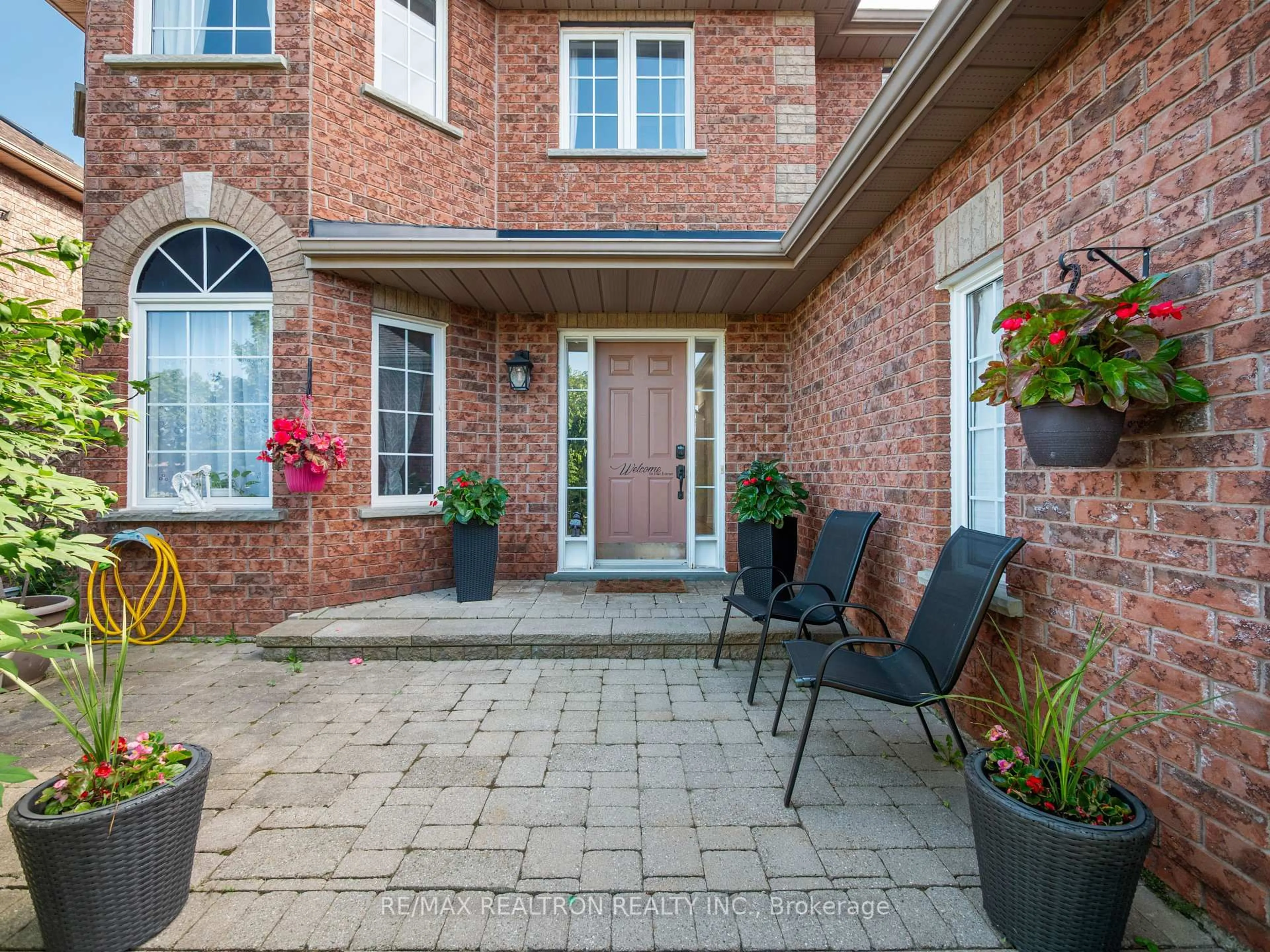 Home with brick exterior material, street for 45 White Elm Rd, Barrie Ontario L4N 0E5