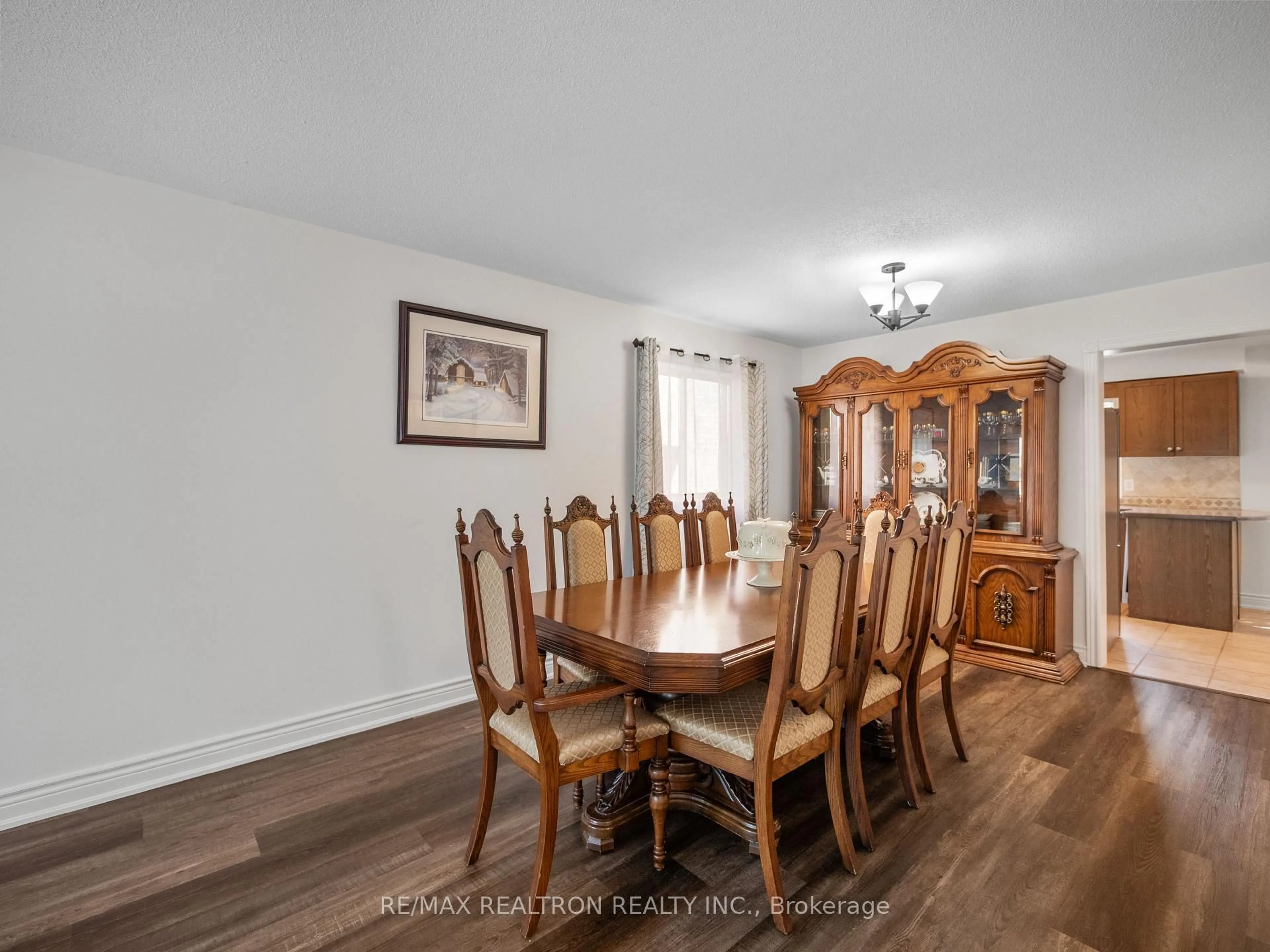 Dining room, wood/laminate floor for 45 White Elm Rd, Barrie Ontario L4N 0E5