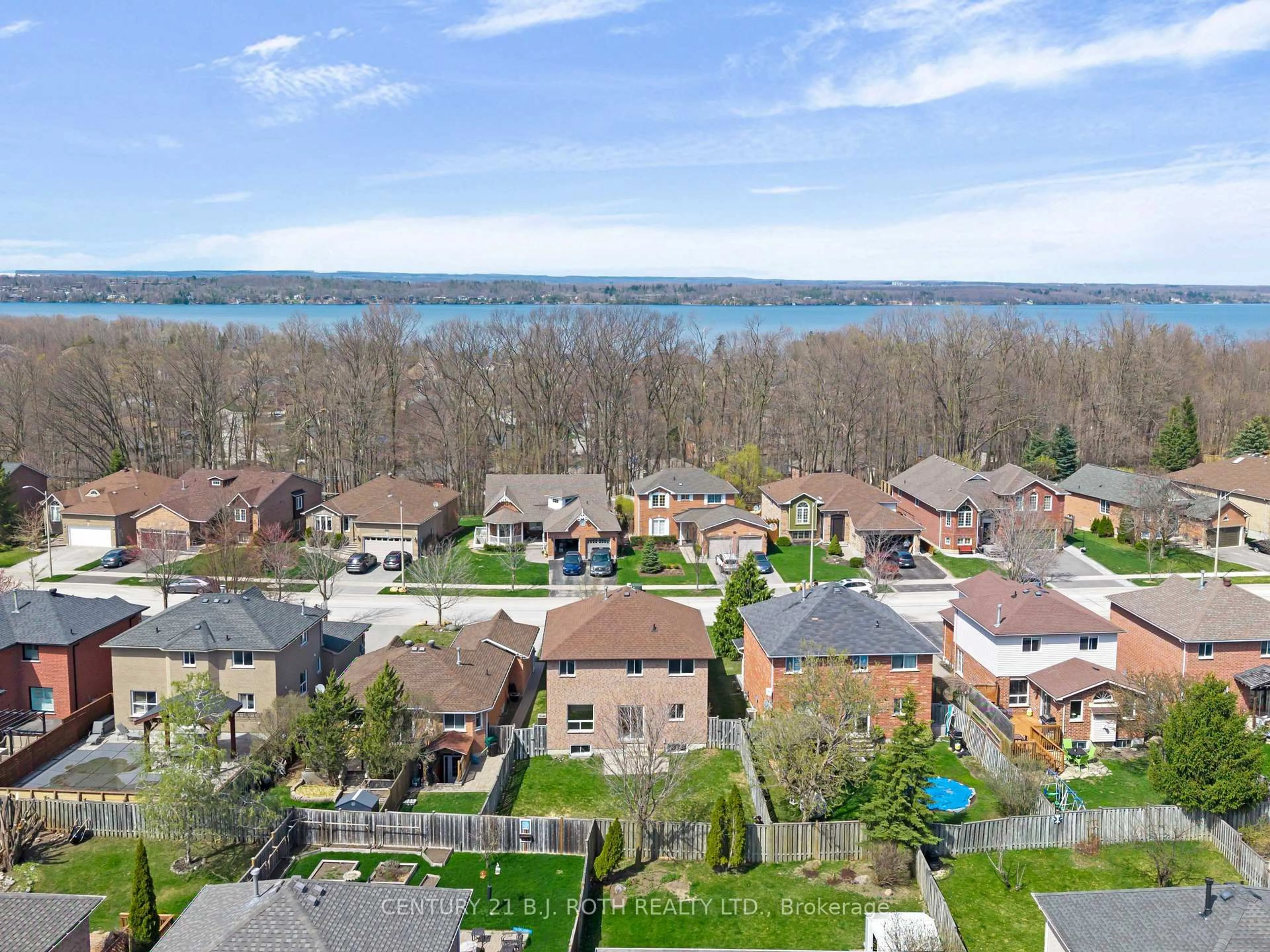 A pic from outside/outdoor area/front of a property/back of a property/a pic from drone, water/lake/river/ocean view for 165 Taylor Dr, Barrie Ontario L4N 8L1