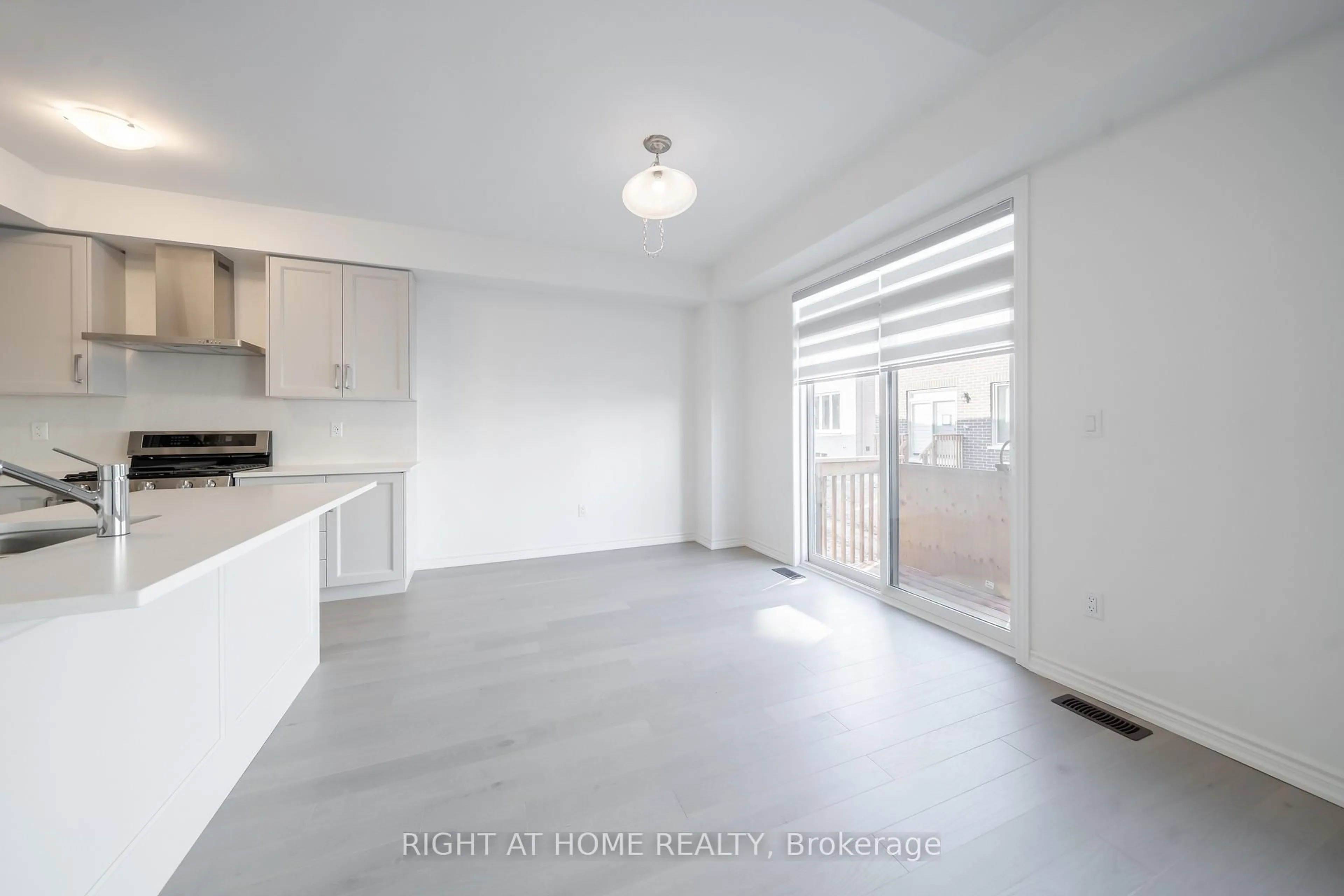 Unknown for 26 West Oak Tr, Barrie Ontario L9S 2Z4