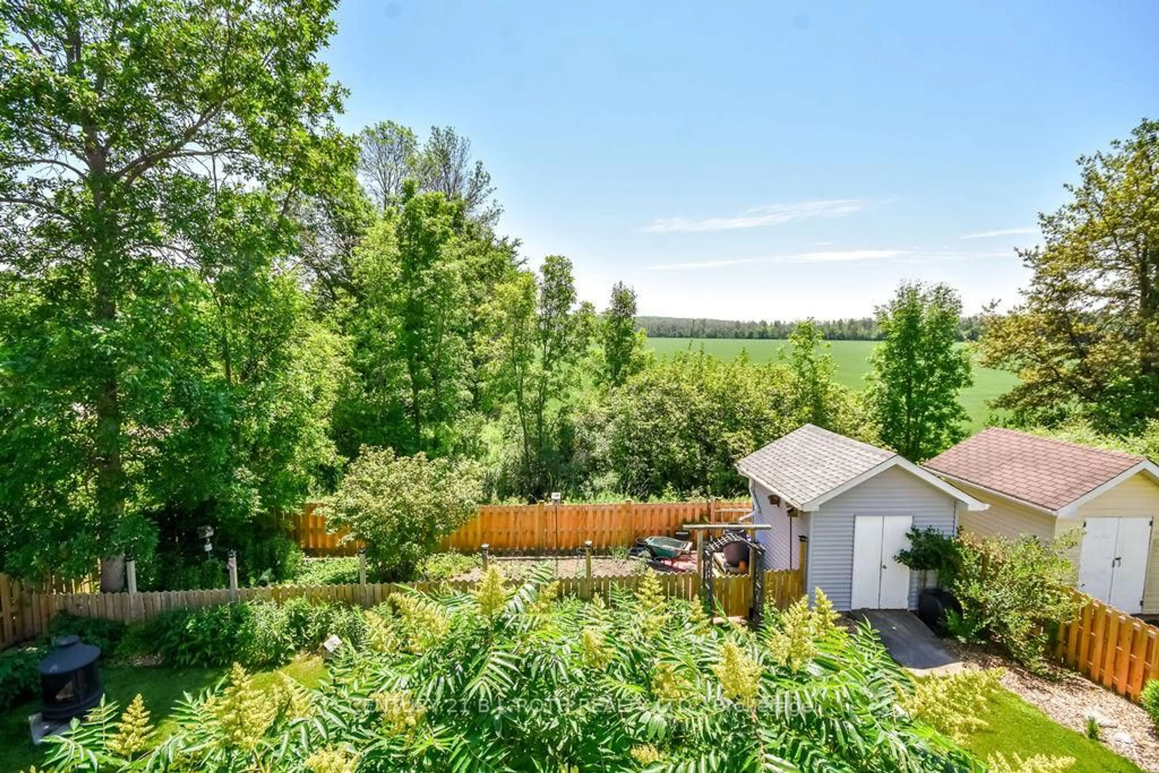 A pic from outside/outdoor area/front of a property/back of a property/a pic from drone, forest/trees view for 69 Donlands Crt, Severn Ontario L0K 1E0