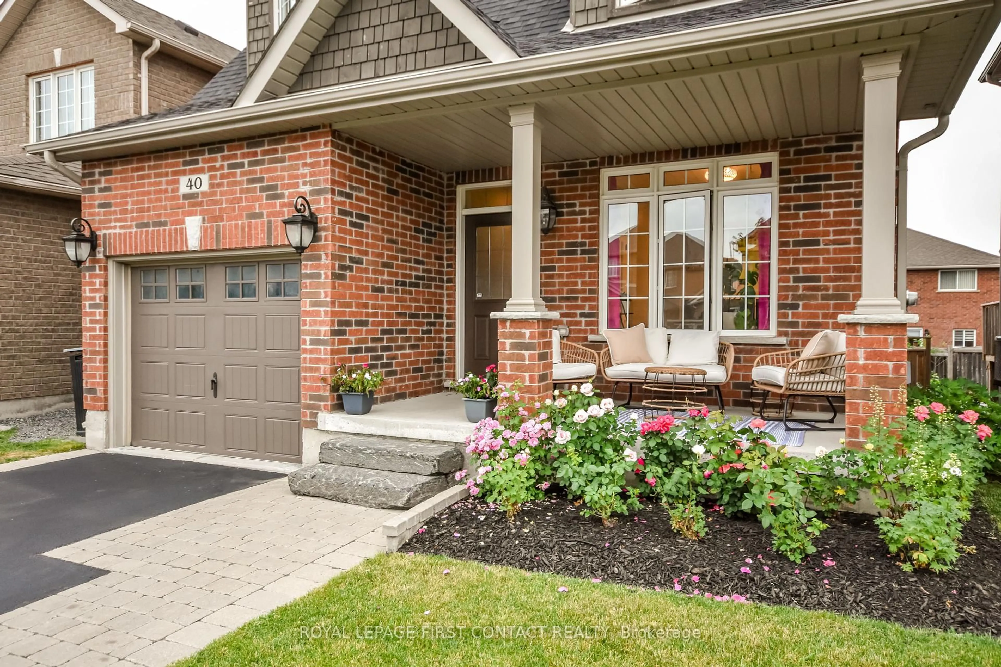 Home with brick exterior material, street for 40 Booth Lane, Barrie Ontario L4N 0S4