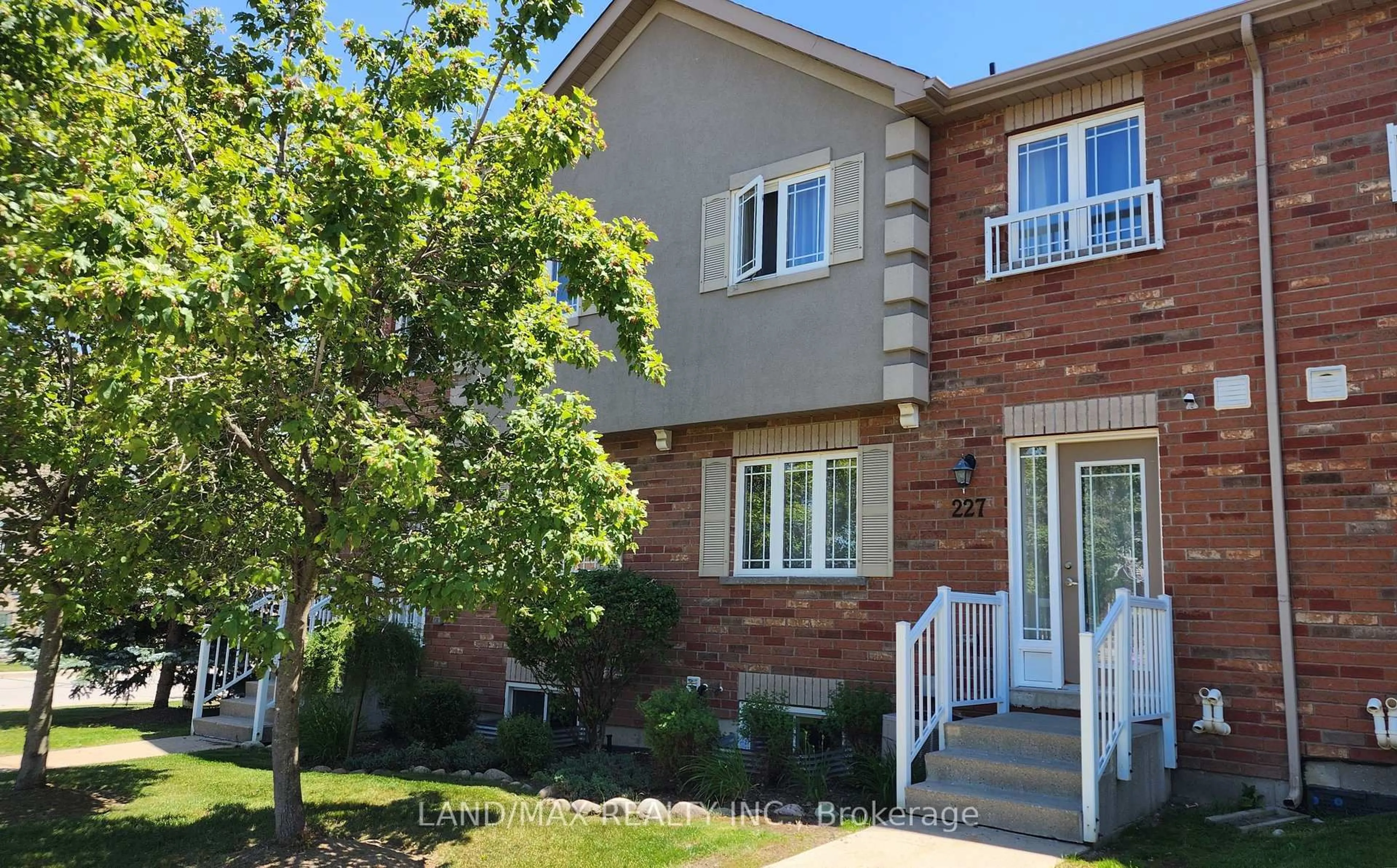 Home with brick exterior material, street for 227 Harvie Rd #43, Barrie Ontario L4N 9P8