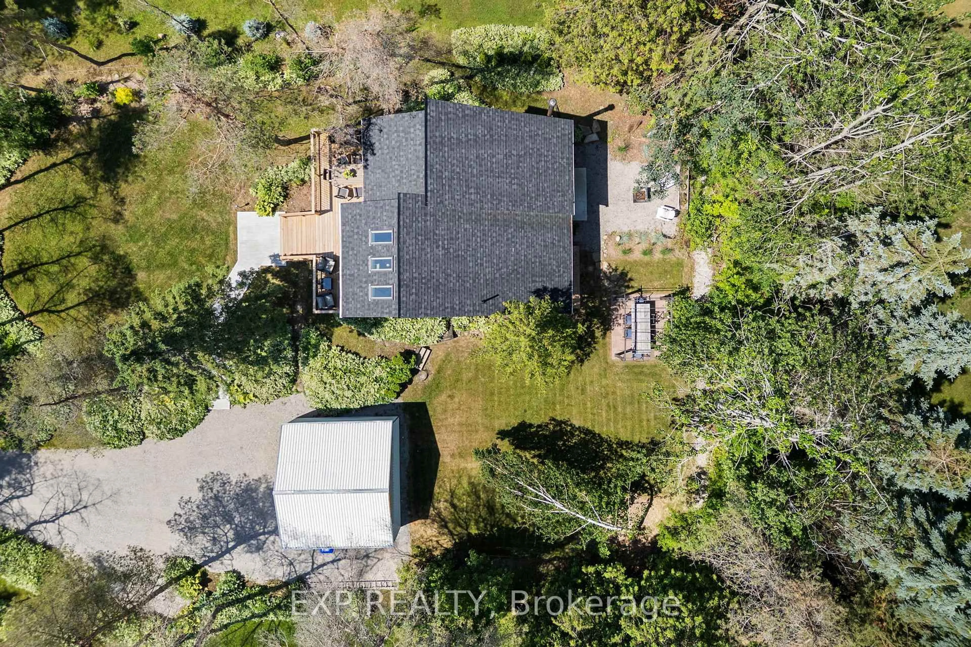 A pic from outside/outdoor area/front of a property/back of a property/a pic from drone, unknown for 24 Shelswell Blvd, Oro-Medonte Ontario L0L 2E0