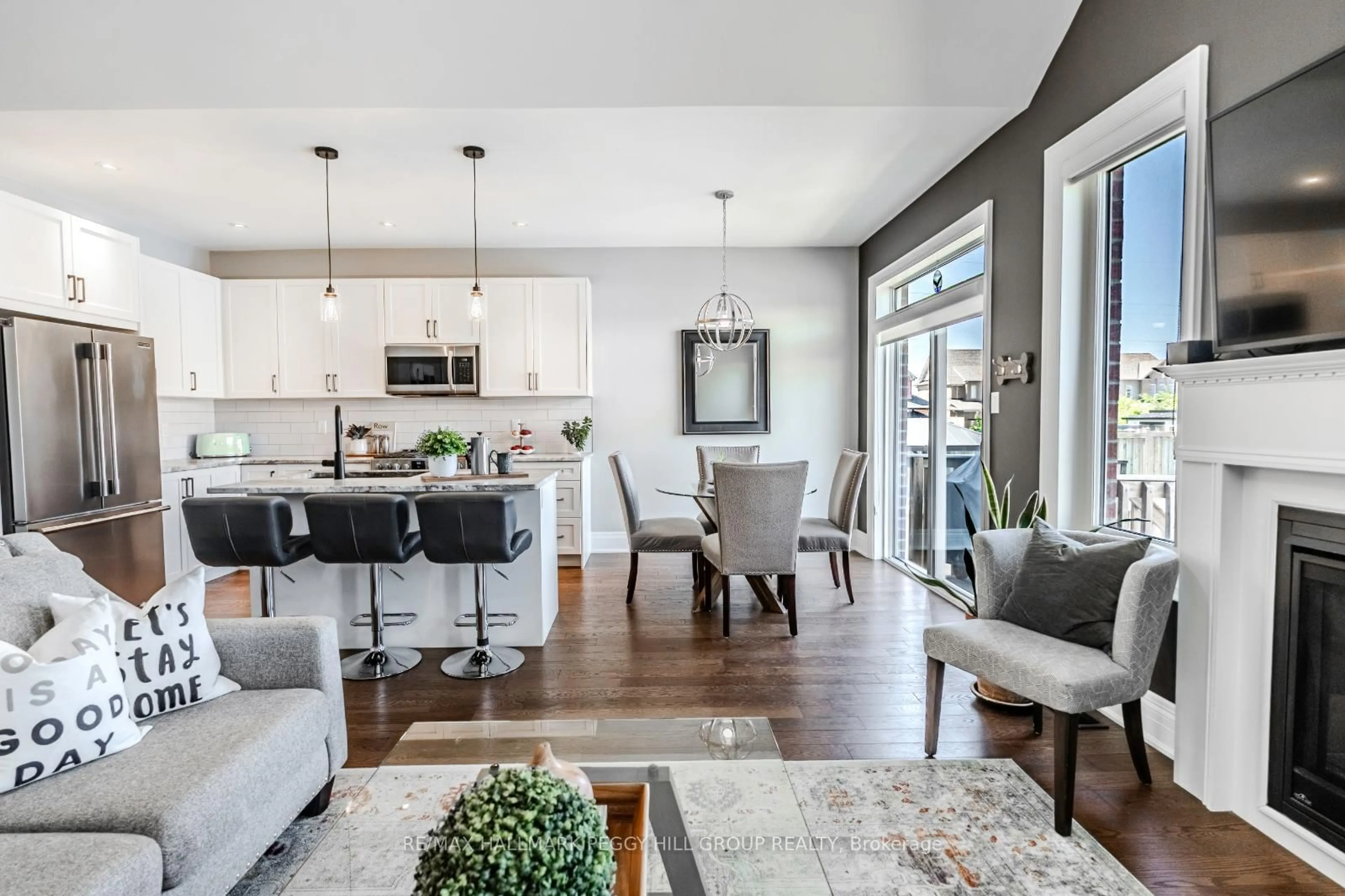Open concept kitchen, unknown for 23 Curtis Way, Springwater Ontario L9X 0S7