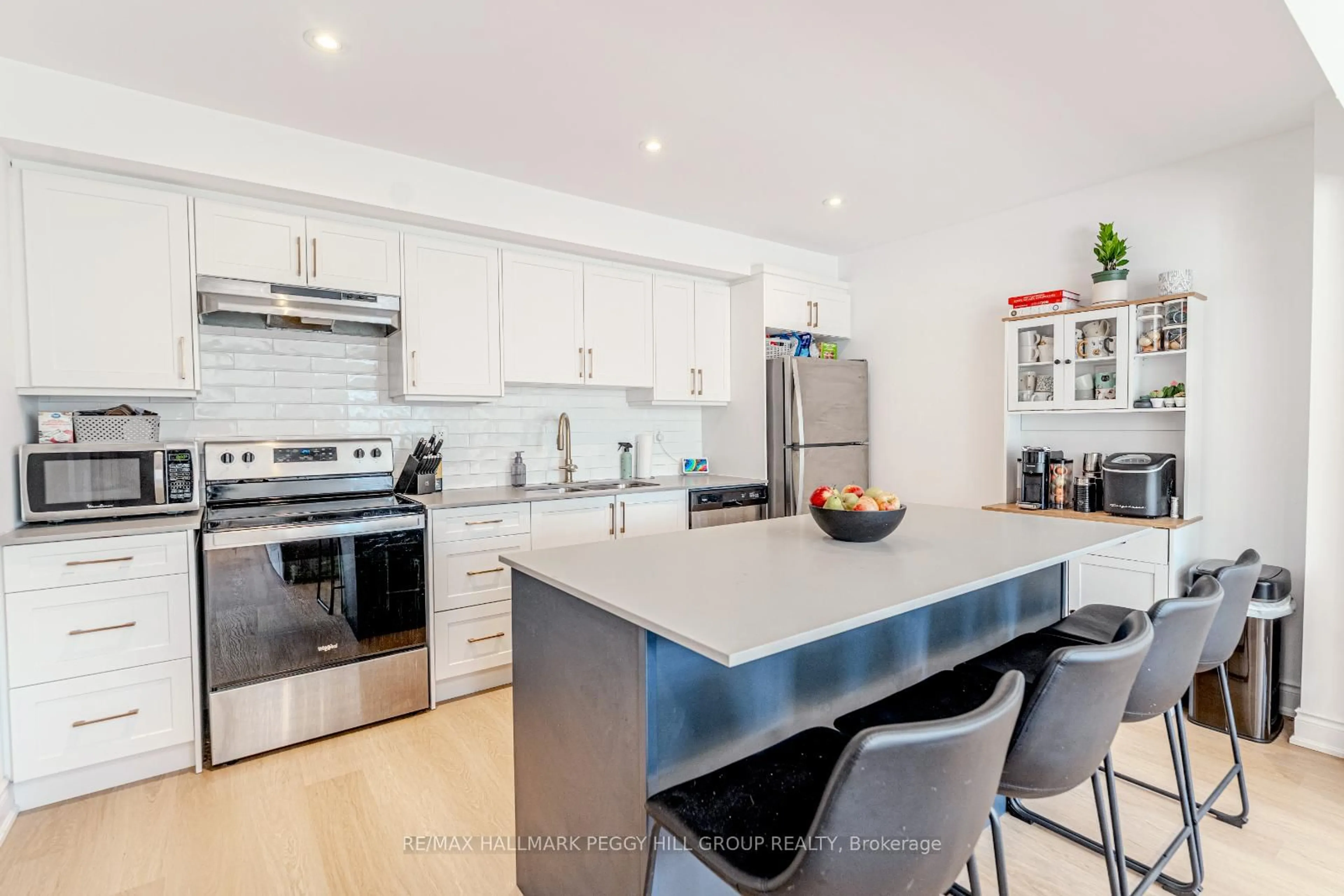 Open concept kitchen, unknown for 48 Hay Lane, Barrie Ontario L9J 0T8