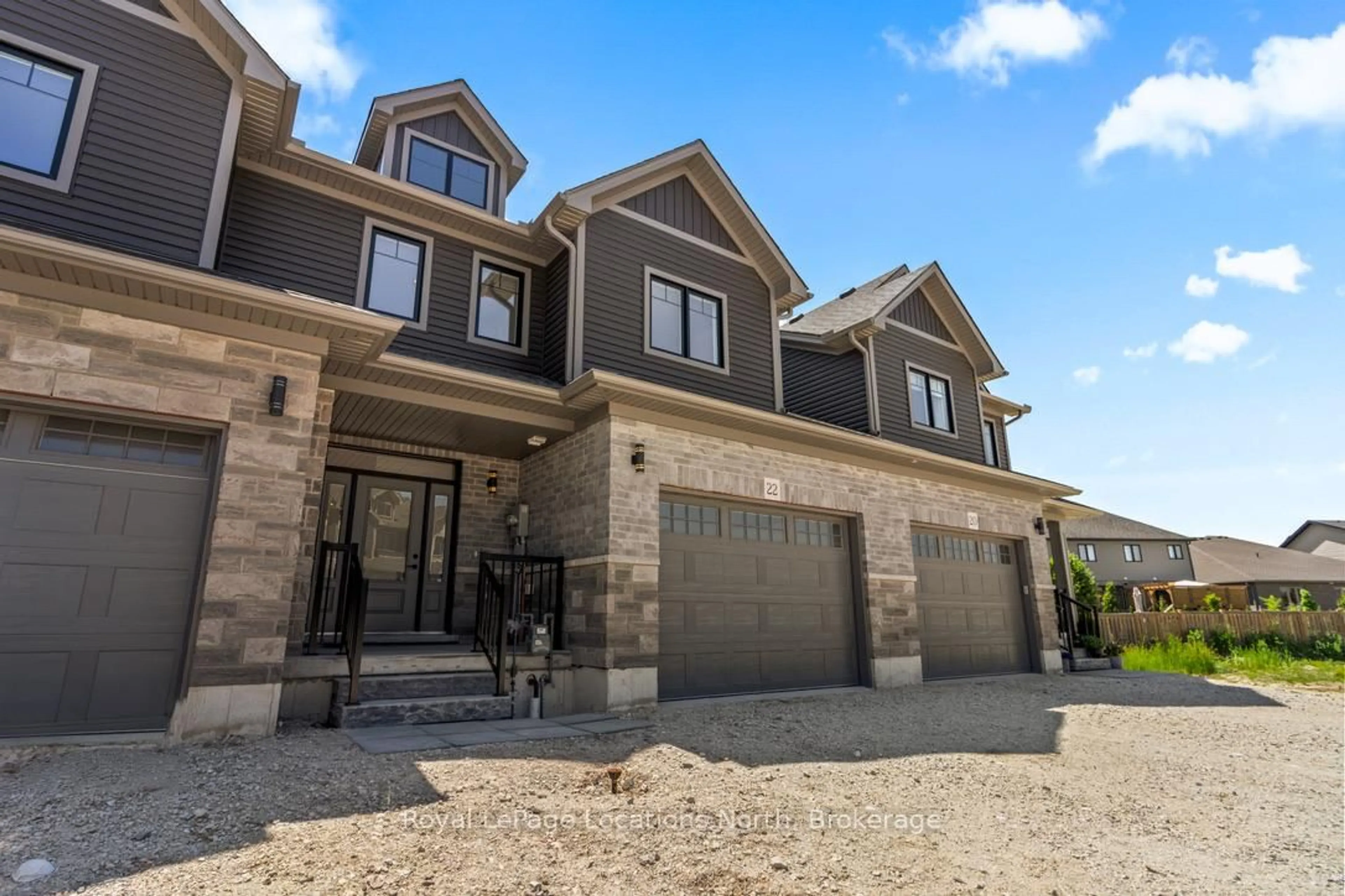 Home with brick exterior material, street for 22 Swain Cres, Collingwood Ontario L9Y 2L3
