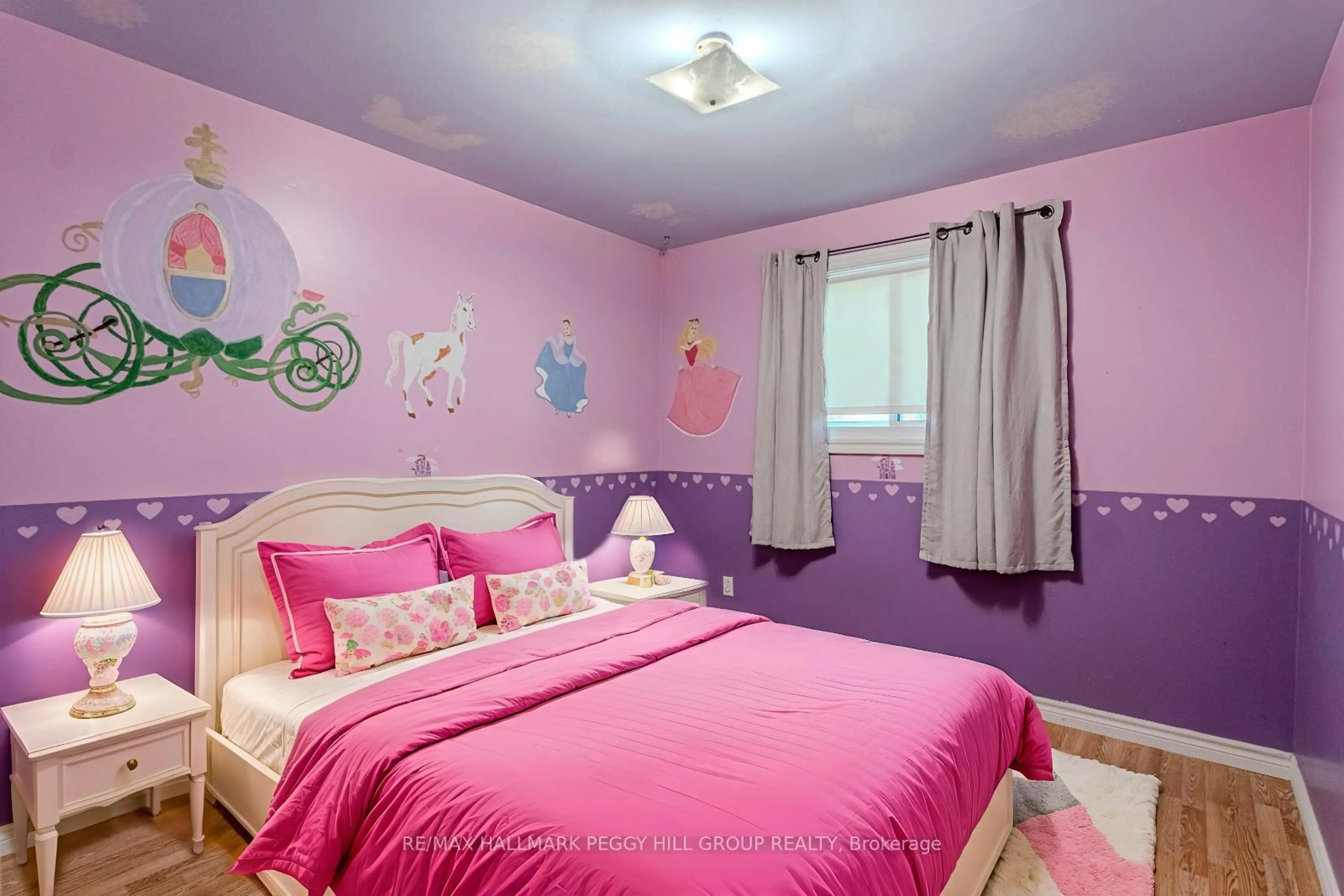 Bedroom with bed, unknown for 223 Phillips St, Barrie Ontario L4N 3V2