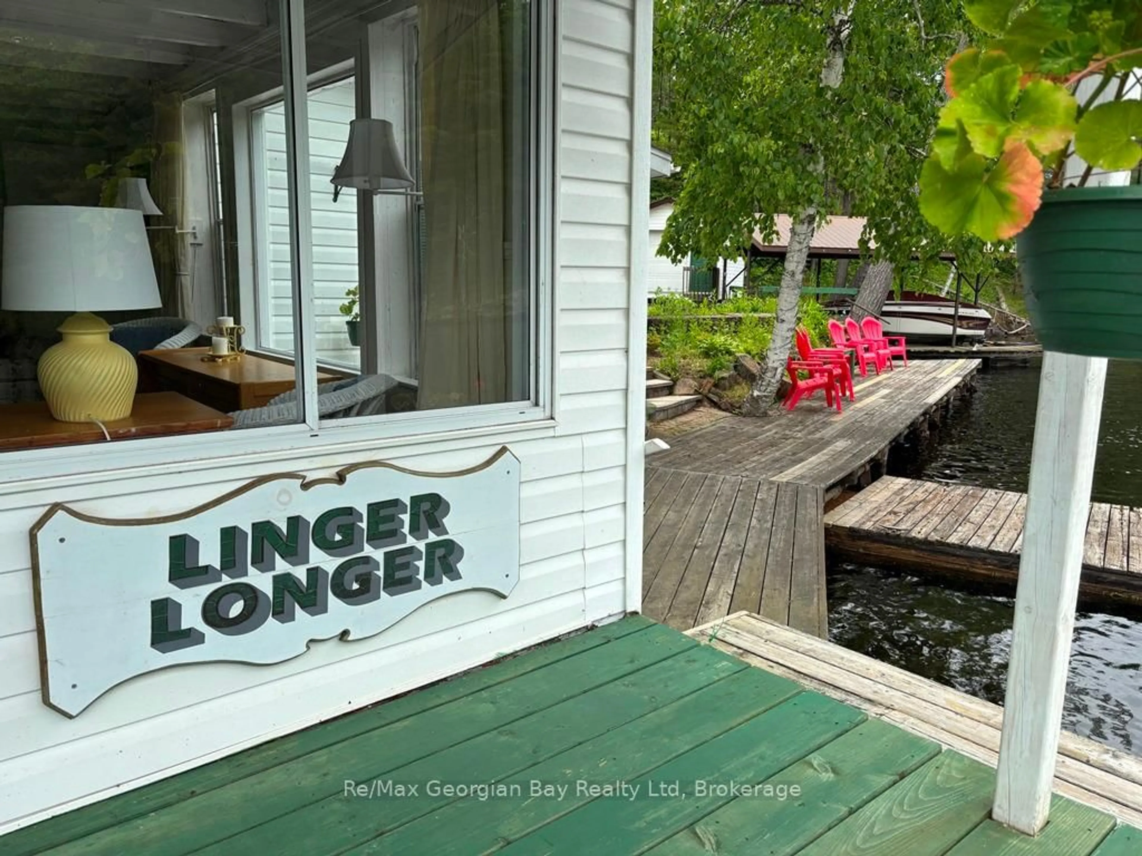 Indoor foyer for 2865 SEVERN RIVER, Severn Ontario L0K 1E0
