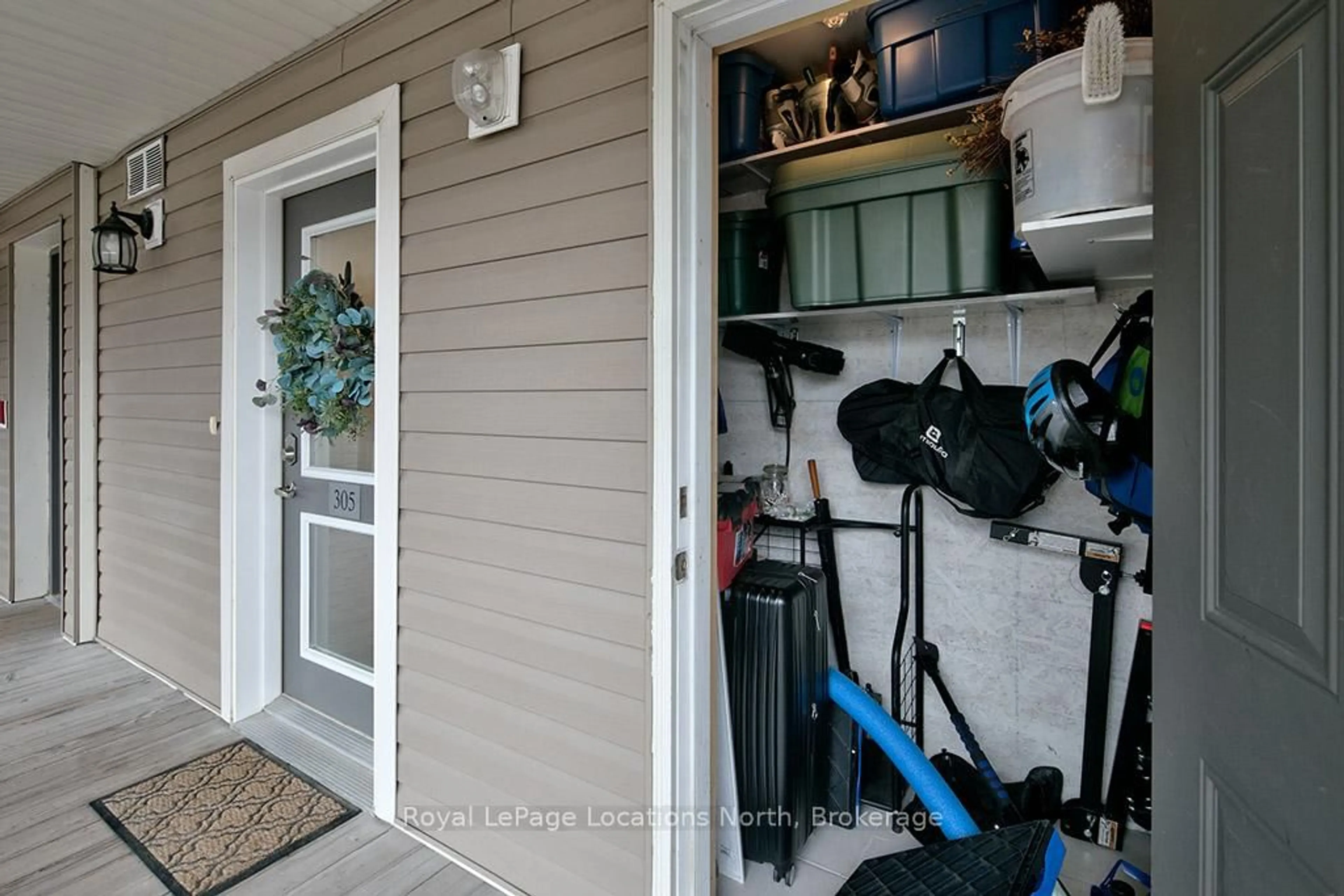 Indoor entryway for 3 Brandy Lane Dr #305, Collingwood Ontario L9Y 0X4