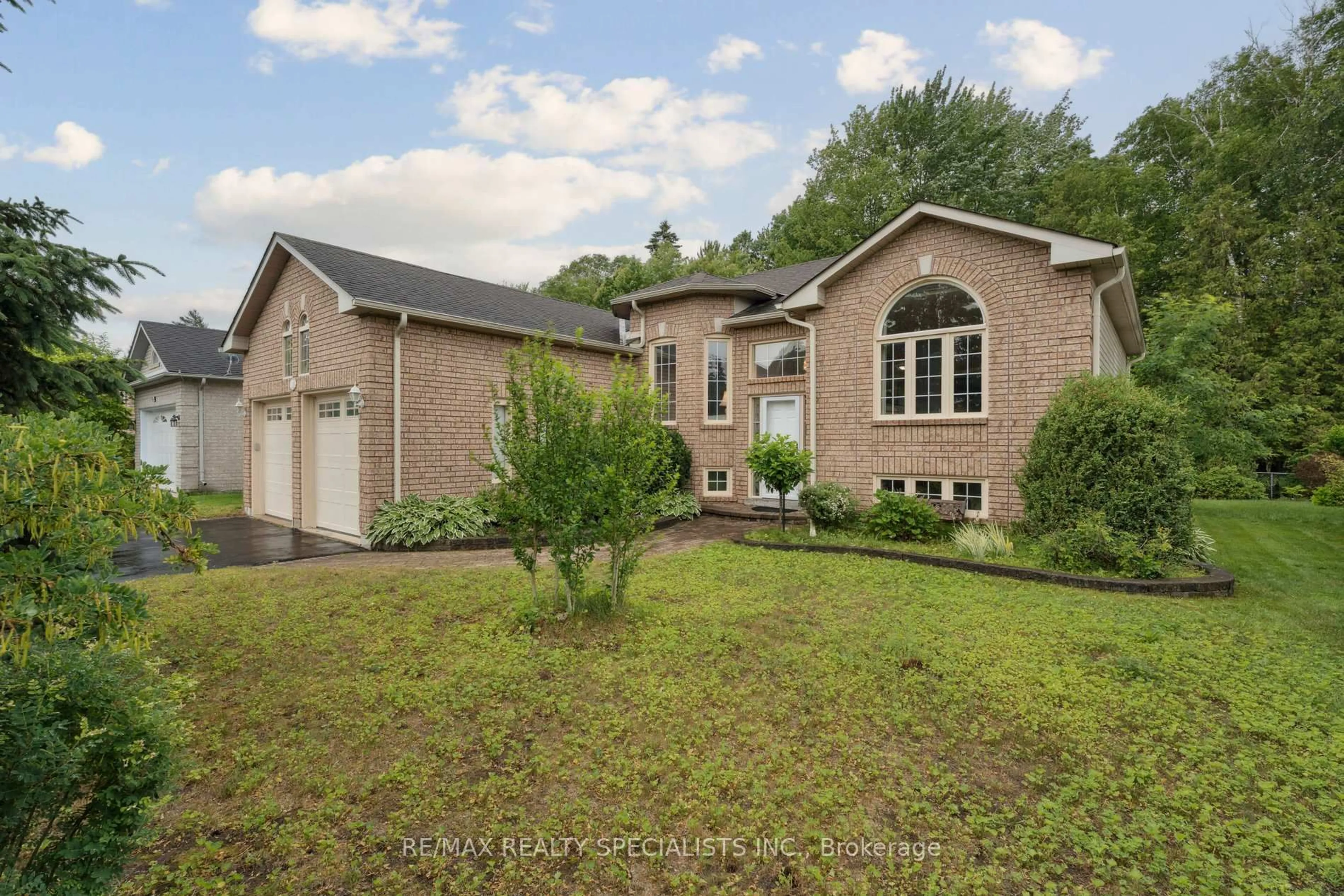 Unknown for 62 Silver Birch Ave, Wasaga Beach Ontario L9Z 1M2