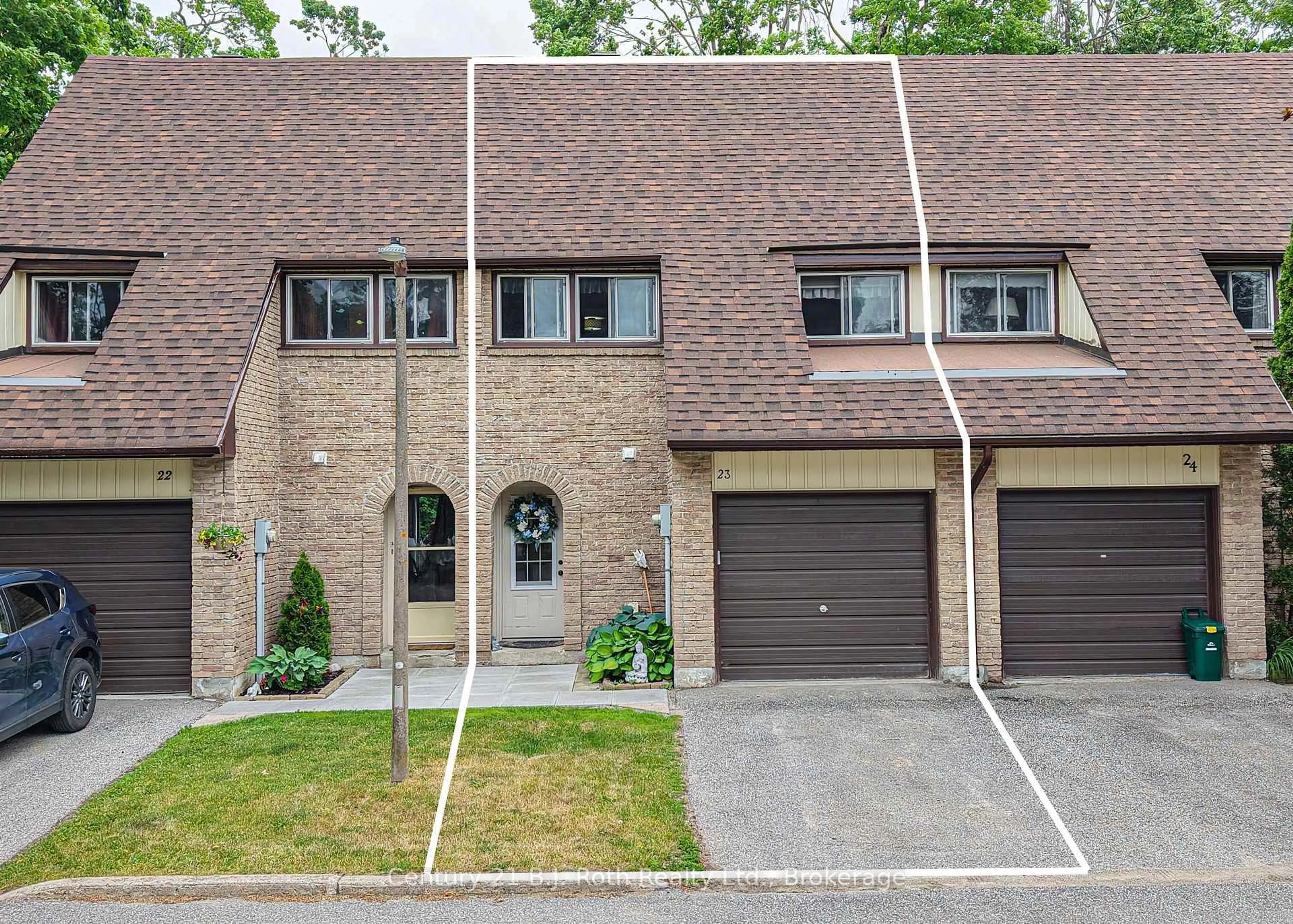 Home with brick exterior material, street for 67 Fittons Rd #23, Orillia Ontario L3V 2J2