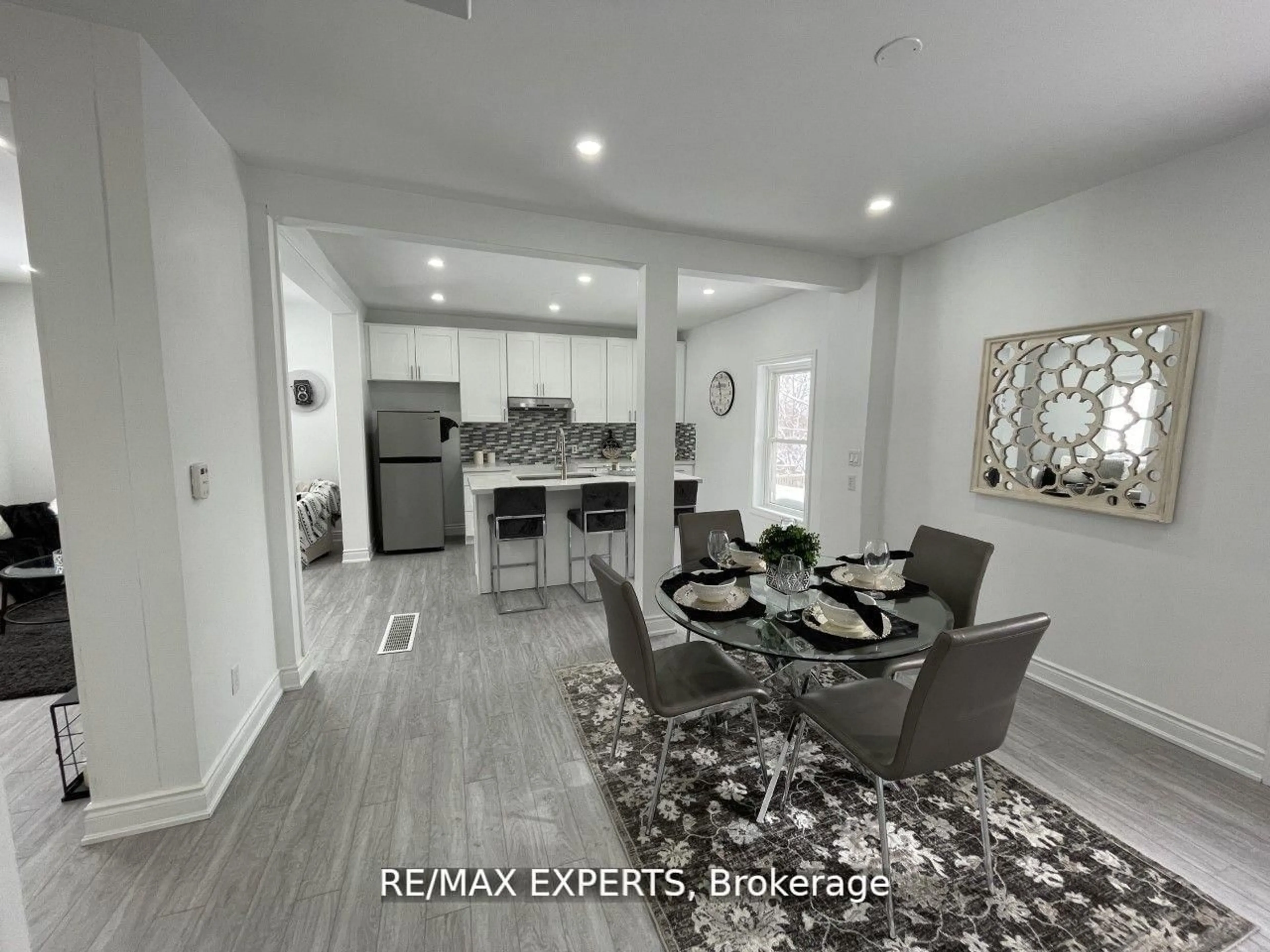 Open concept kitchen, ceramic/tile floor for 509 Nottingham St, Tay Ontario L0K 1R0