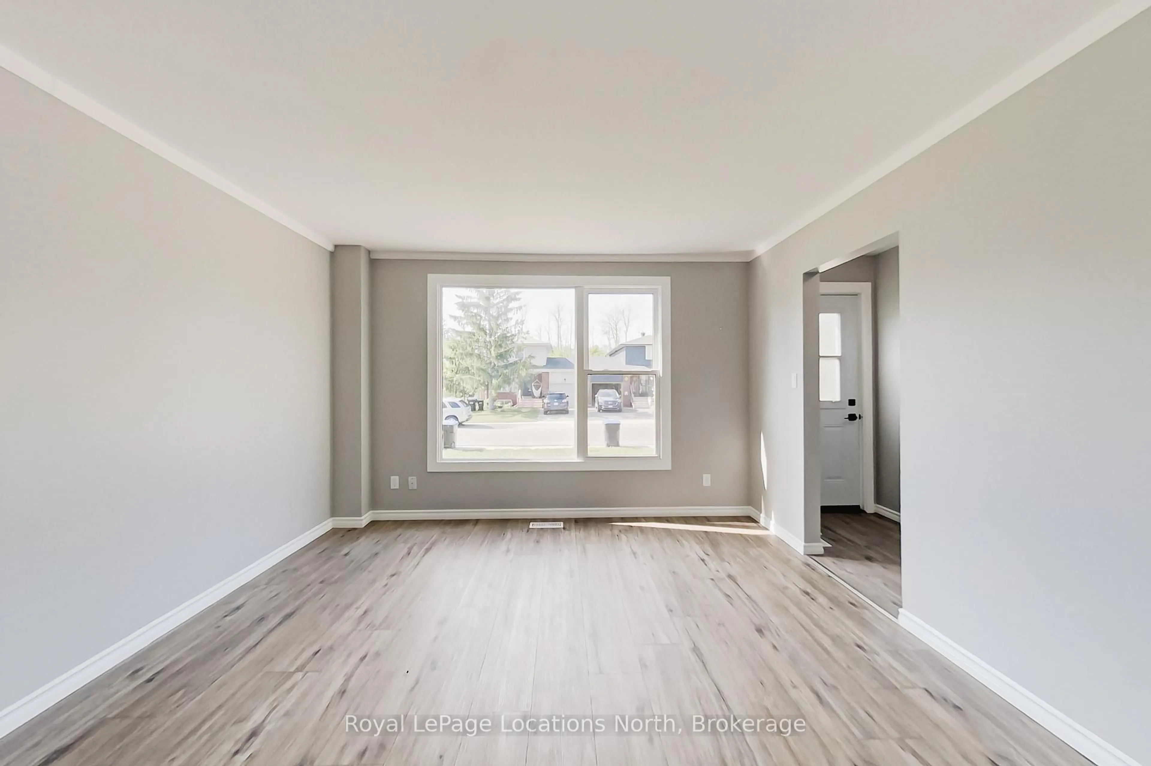A pic of a room for 510 Tenth St, Collingwood Ontario L9Y 2H3