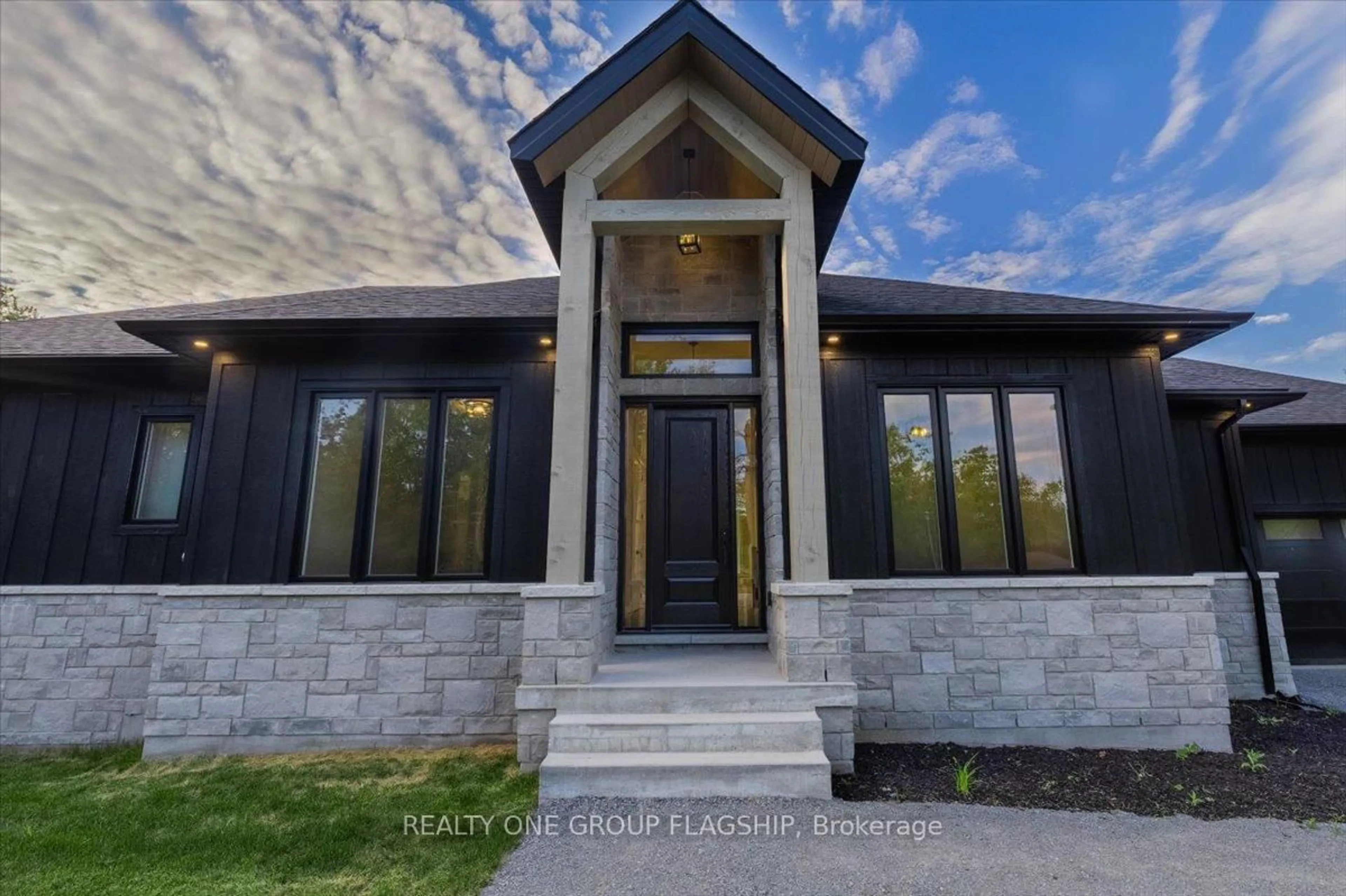Home with brick exterior material, street for 32 Alpine Way, Oro-Medonte Ontario L0L 2L0