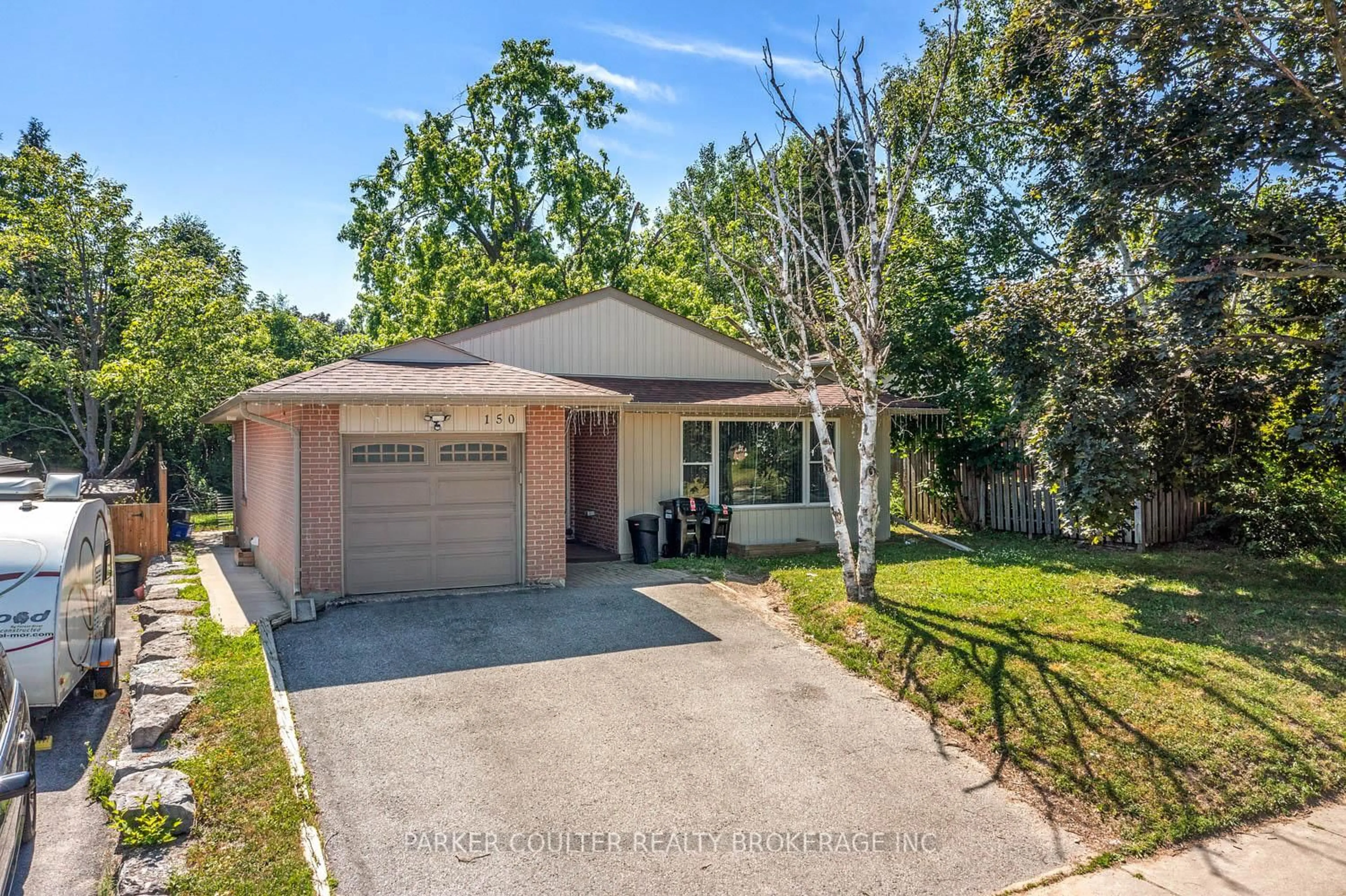 Home with brick exterior material, street for 150 Daphne Cres, Barrie Ontario L4M 2Z1