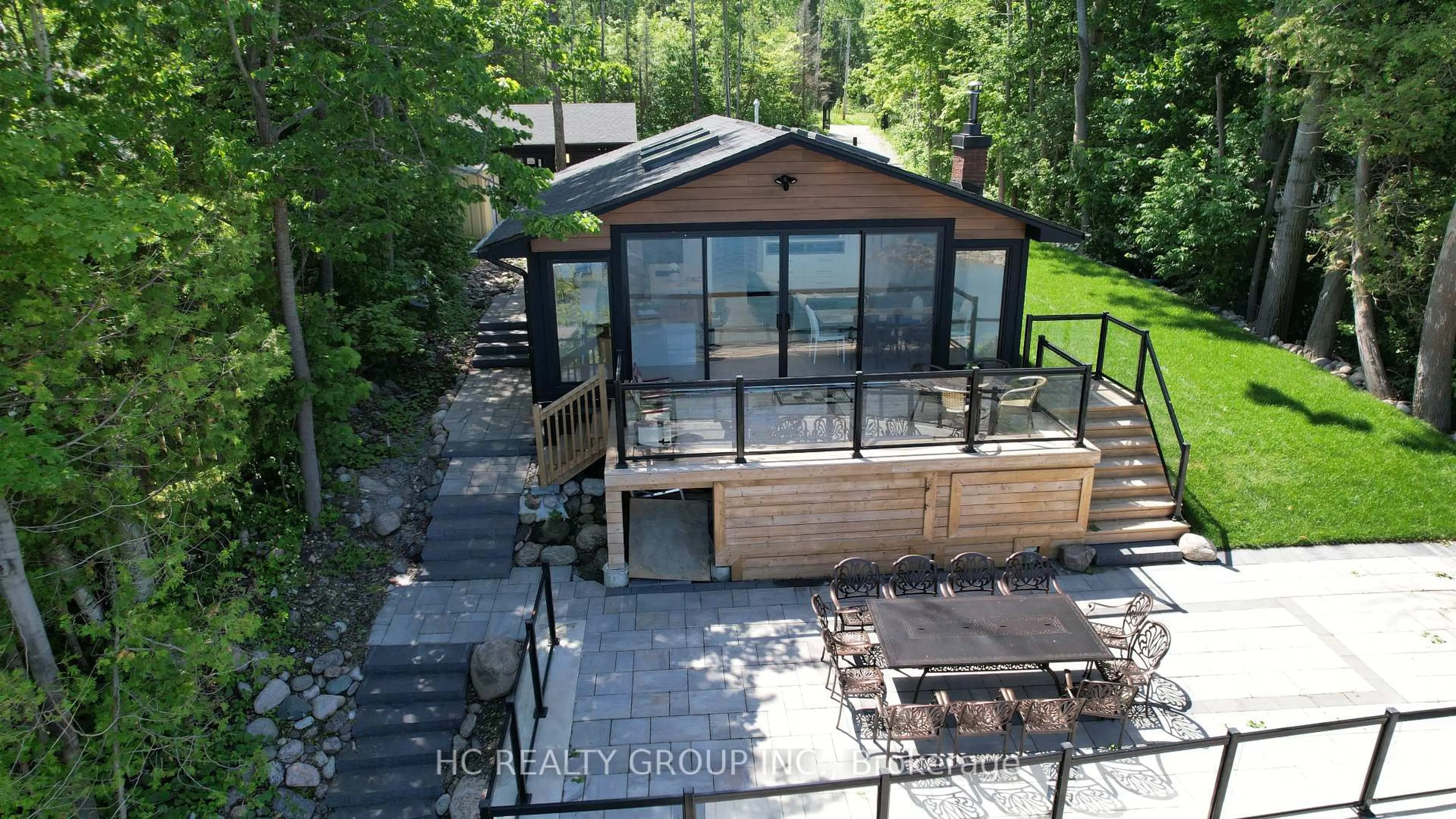 A pic from outside/outdoor area/front of a property/back of a property/a pic from drone, unknown for 456 Silver Birch Dr, Tiny Ontario L9M 0M5