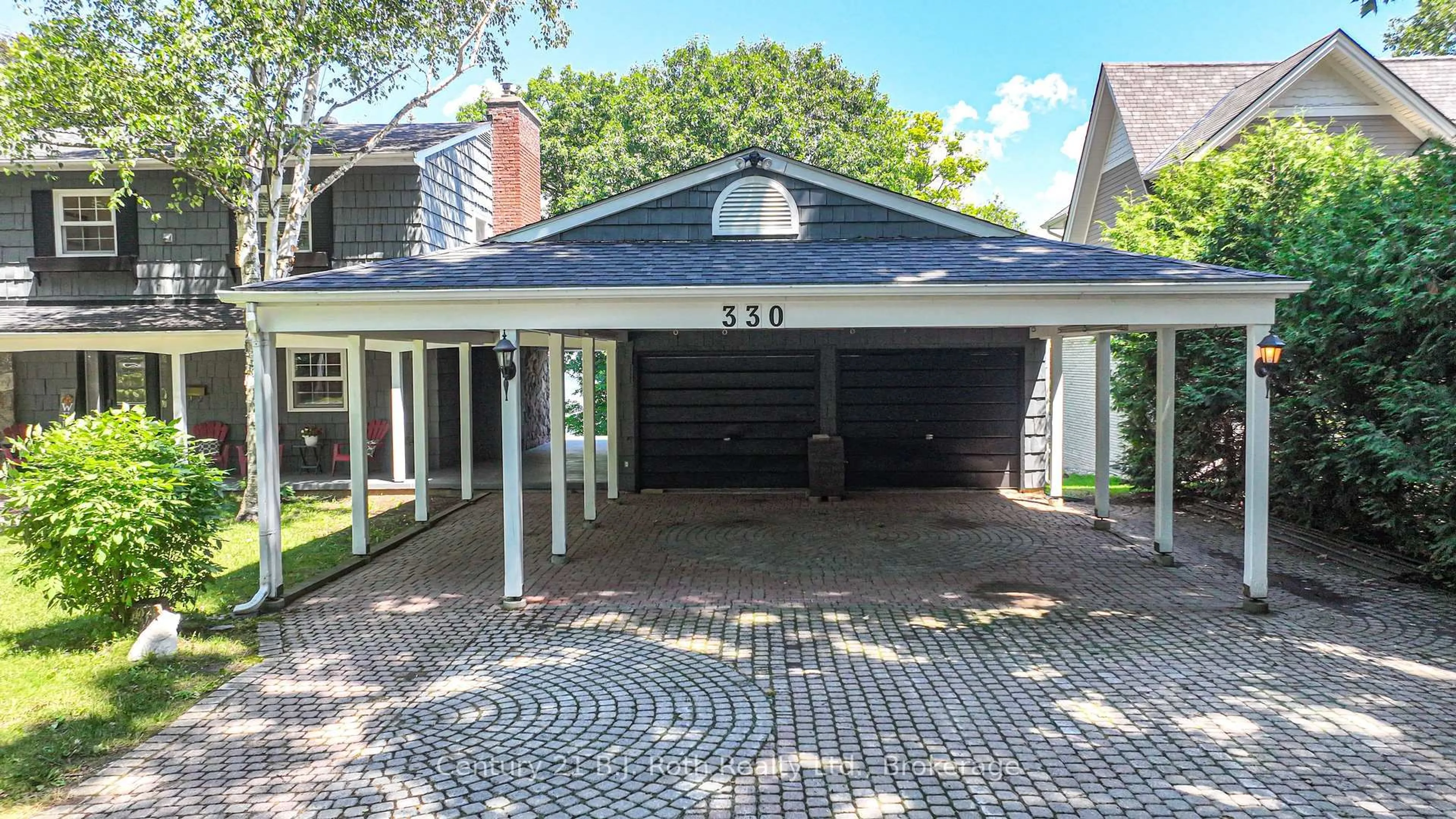Home with brick exterior material, street for 330 Bay St, Orillia Ontario L3V 3X4