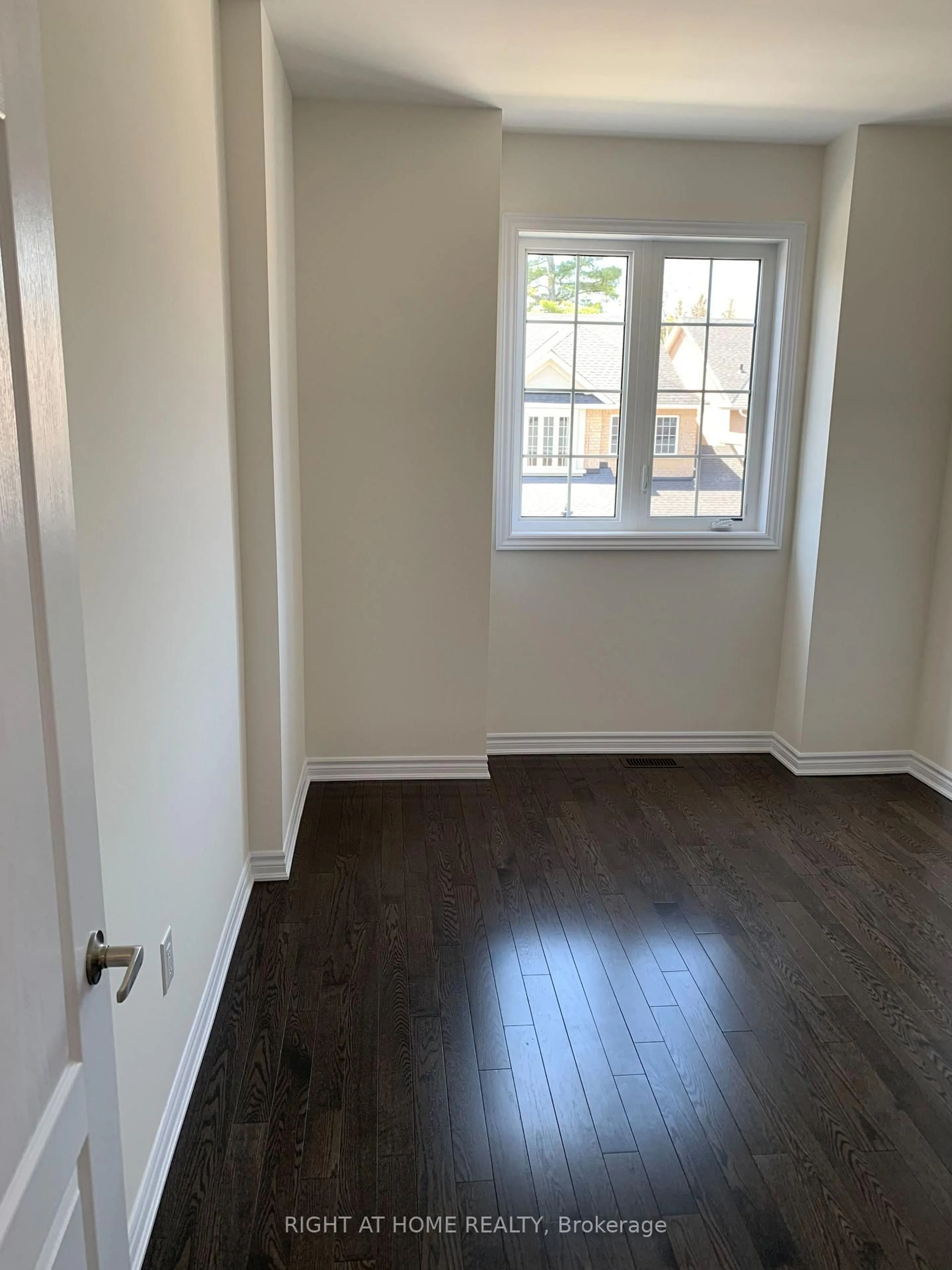 A pic of a room for 39 Farwell Ave, Wasaga Beach Ontario L9Z 0H3